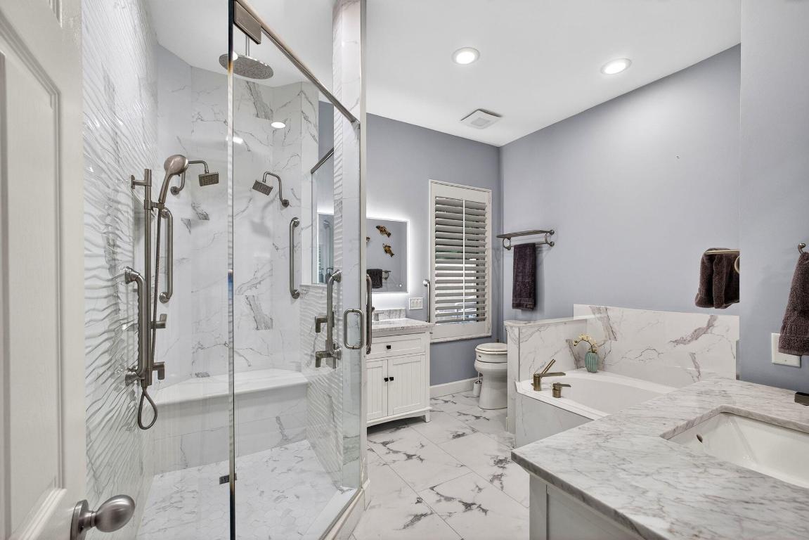 77 N Beach Jupiter Island, FL 33455