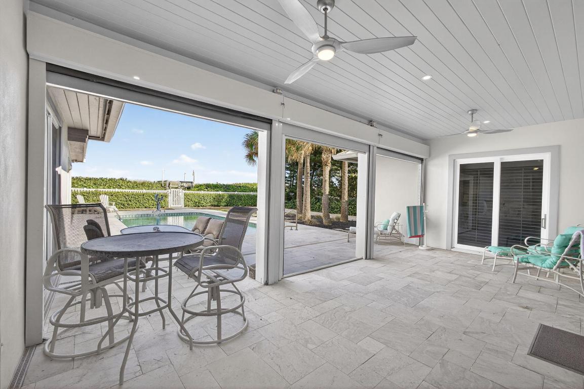 77 N Beach Jupiter Island, FL 33455