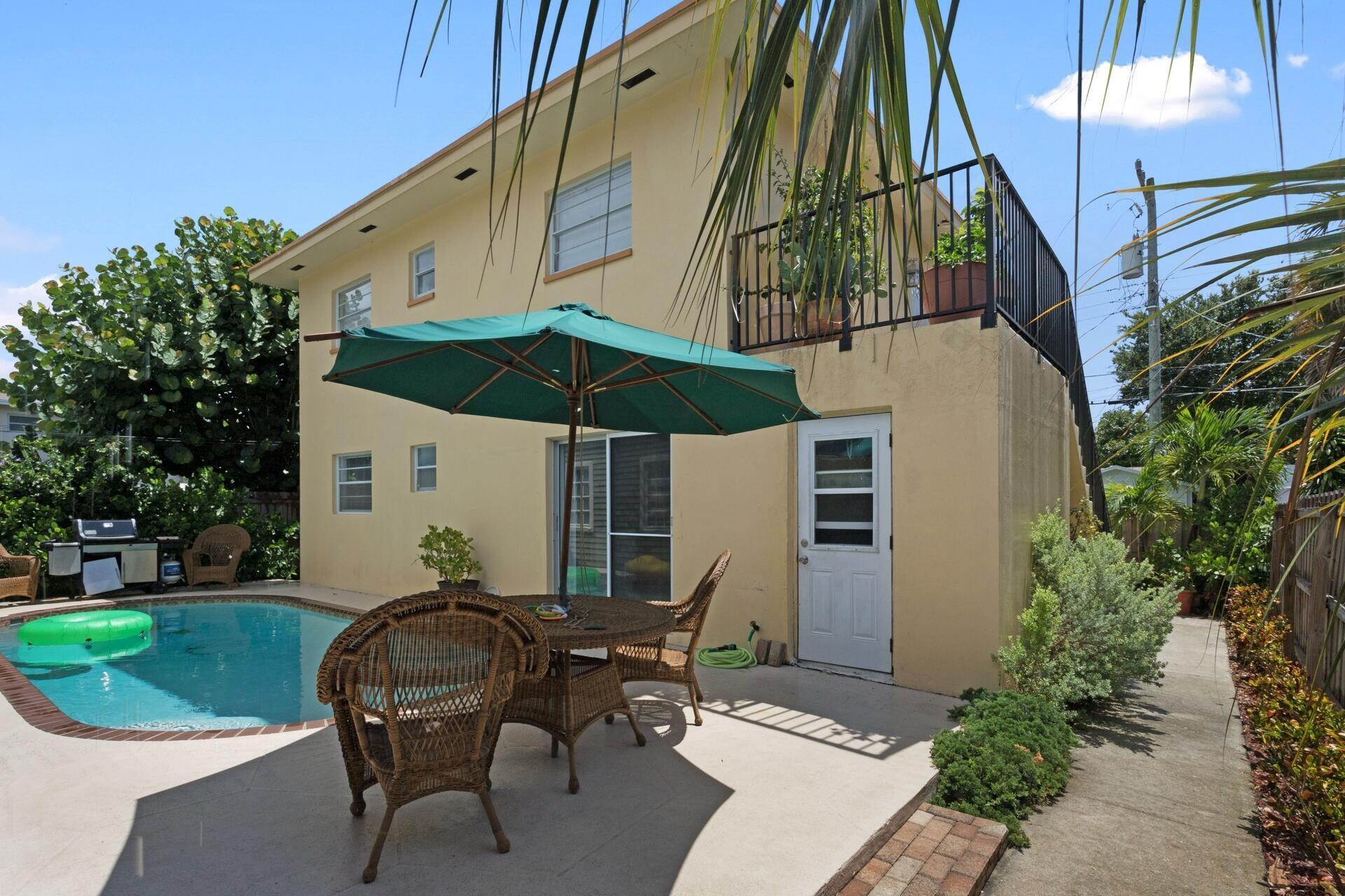 216 S Ocean Breeze #1 Poolside