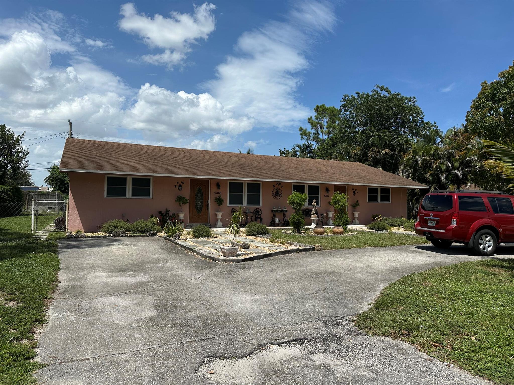 4365 Edward Rd