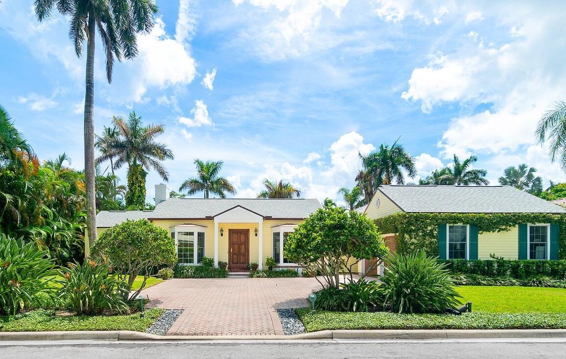 240 Miraflores Dr