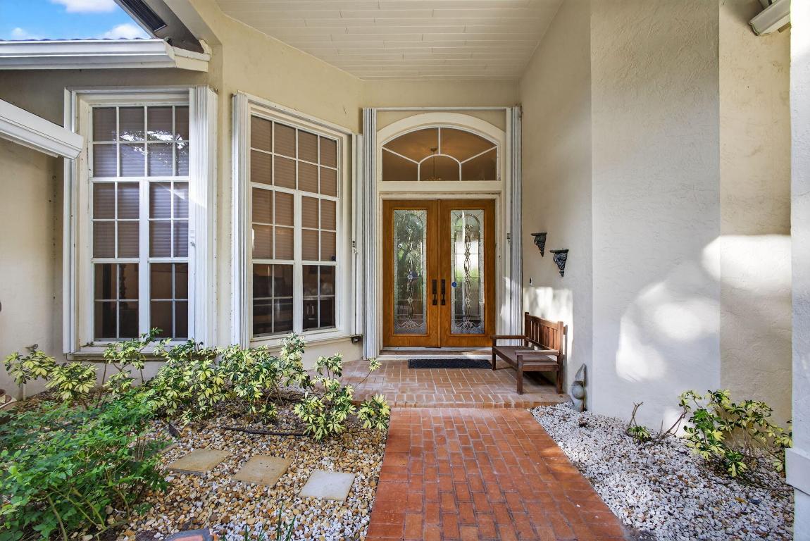 9923 SE Oak Tree Tequesta, FL 33469