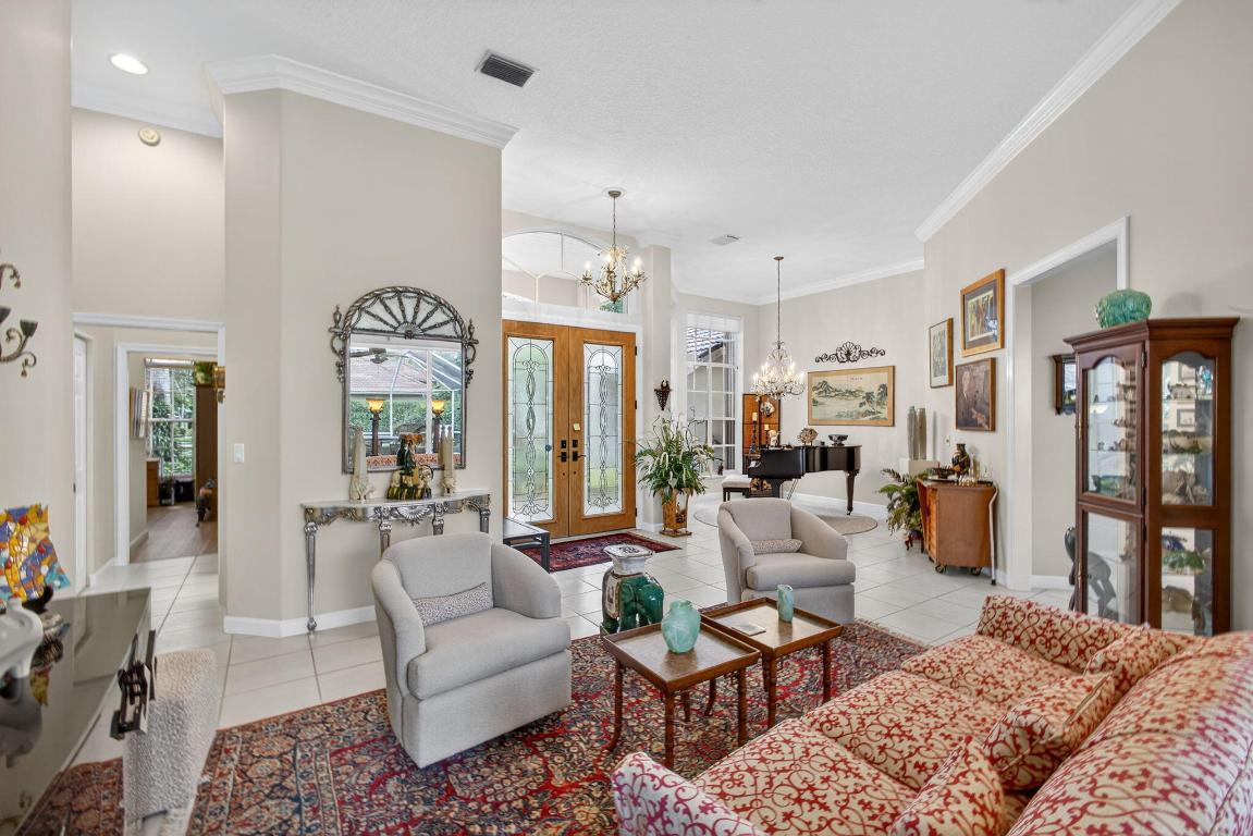 9923 SE Oak Tree Tequesta, FL 33469