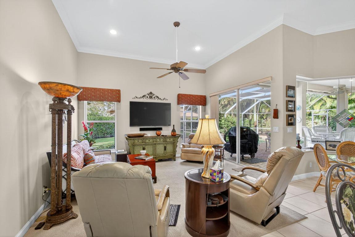 9923 SE Oak Tree Tequesta, FL 33469