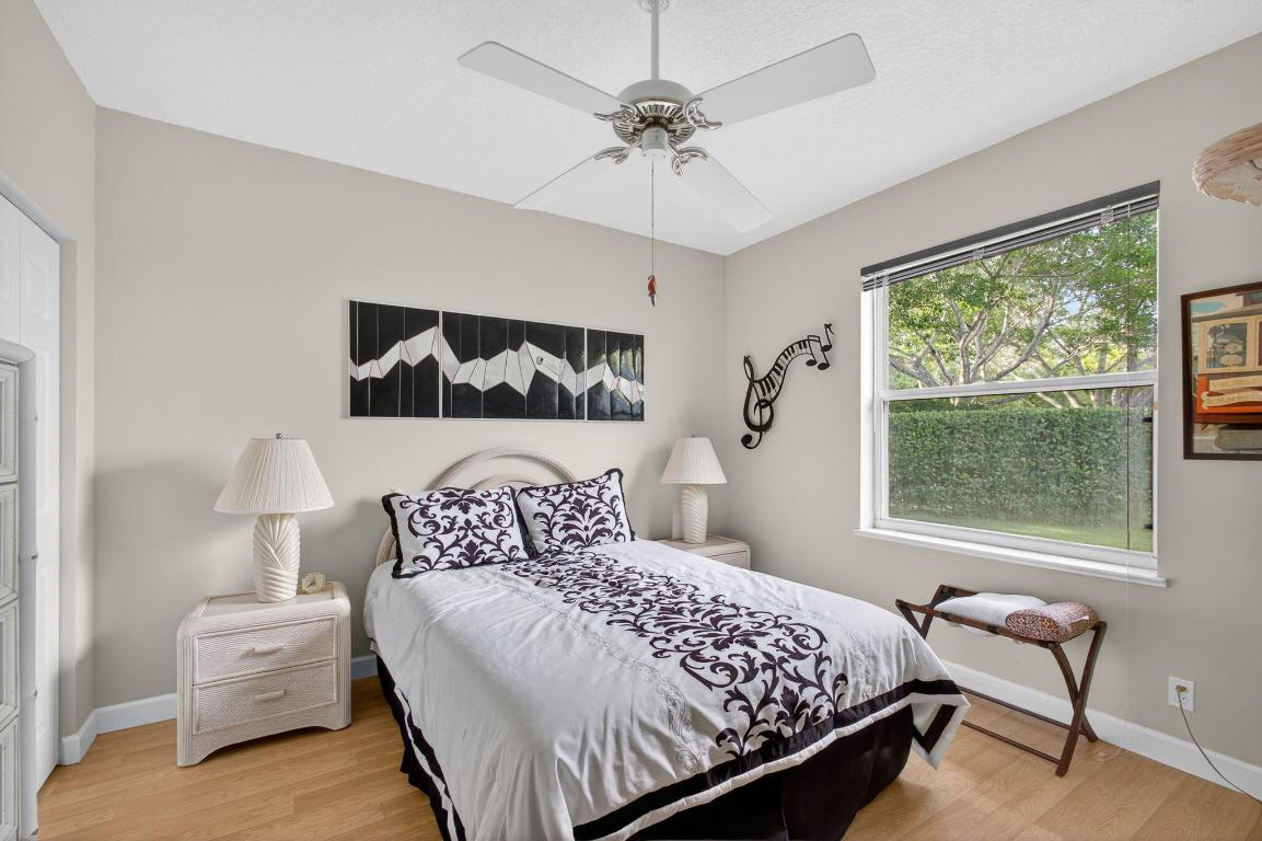 9923 SE Oak Tree Tequesta, FL 33469