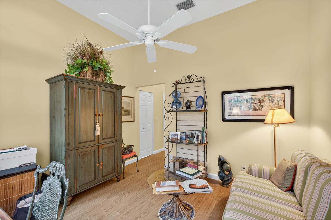 9923 SE Oak Tree Tequesta, FL 33469