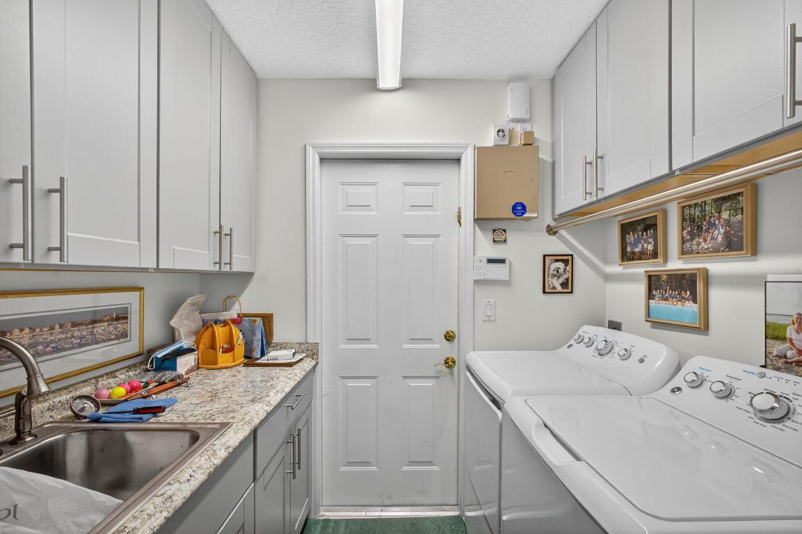 9923 SE Oak Tree Tequesta, FL 33469