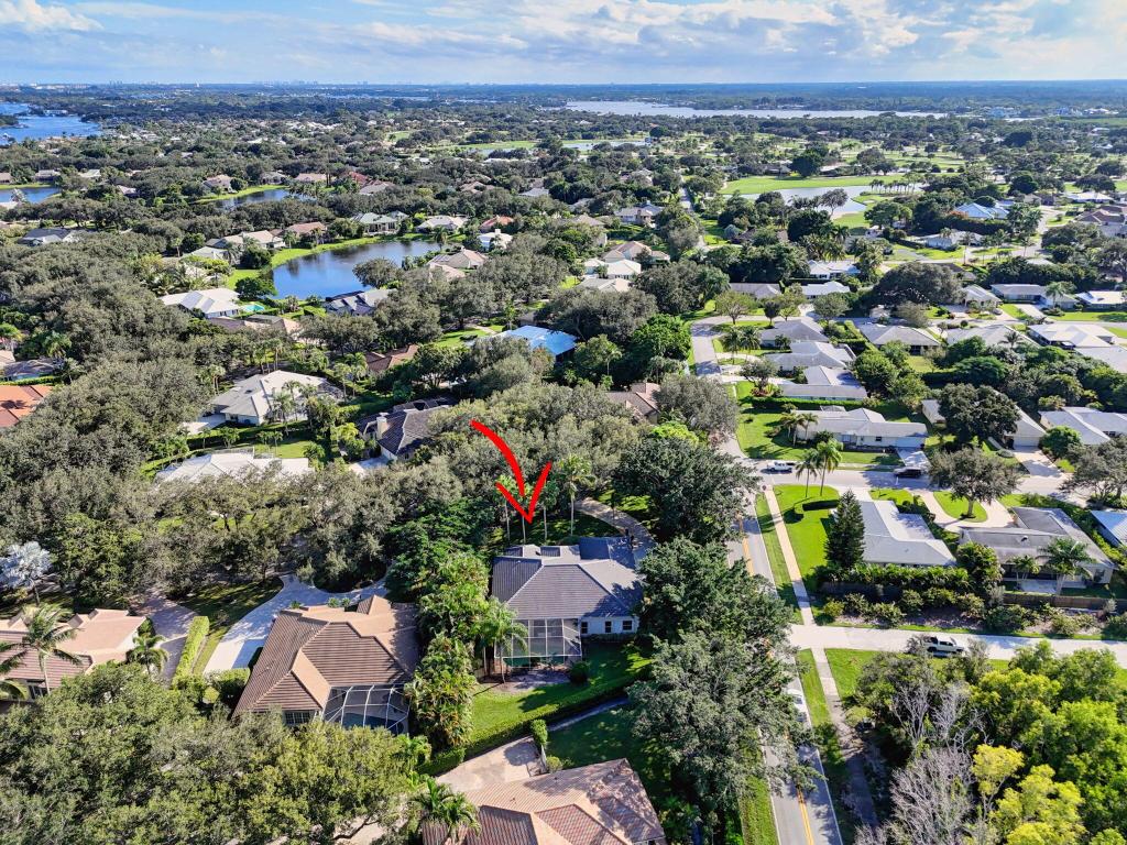 9923 SE Oak Tree Tequesta, FL 33469