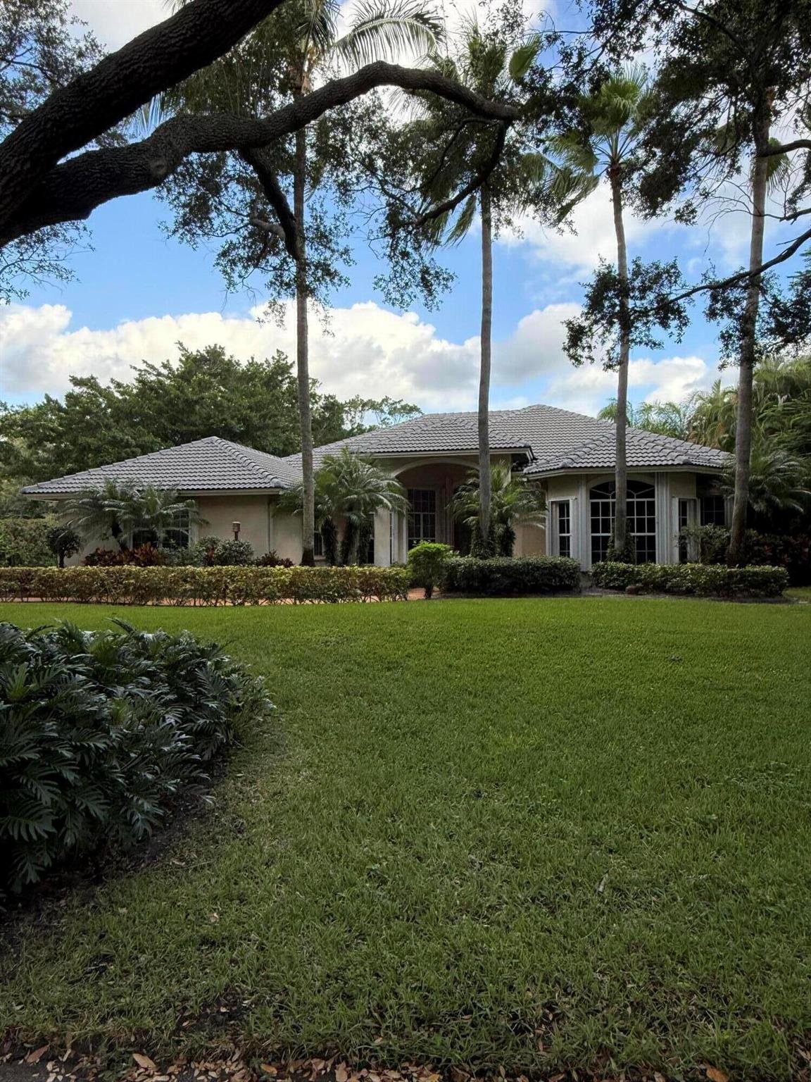 9923 SE Oak Tree Tequesta, FL 33469