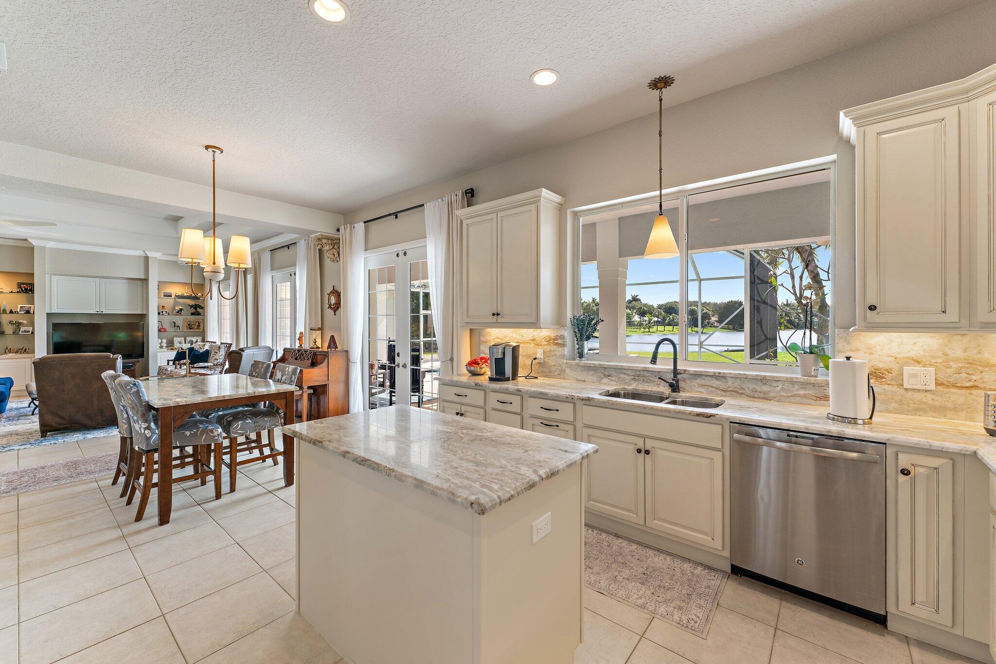 18440 SE Lakeside Jupiter, FL 33469