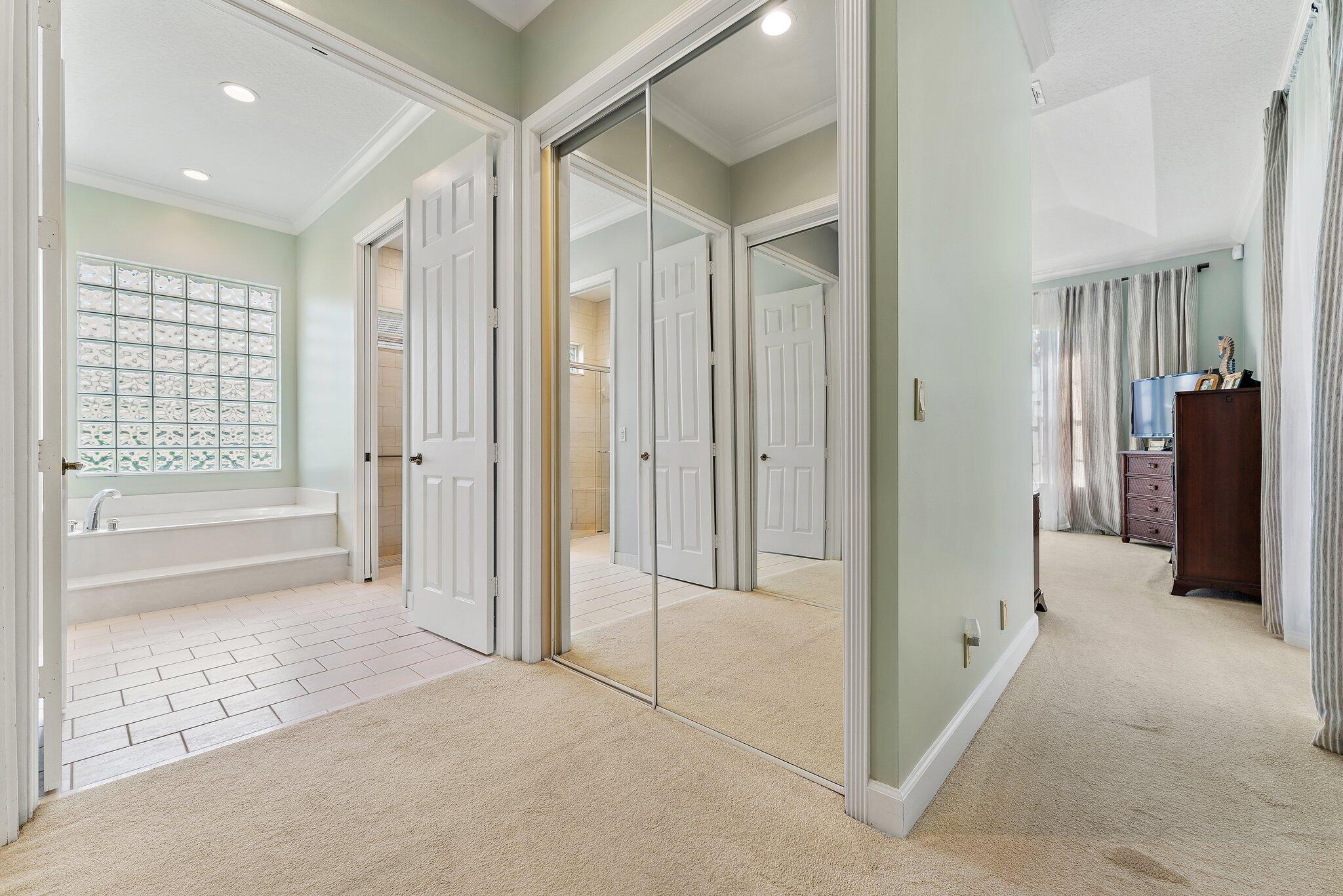 18440 SE Lakeside Jupiter, FL 33469