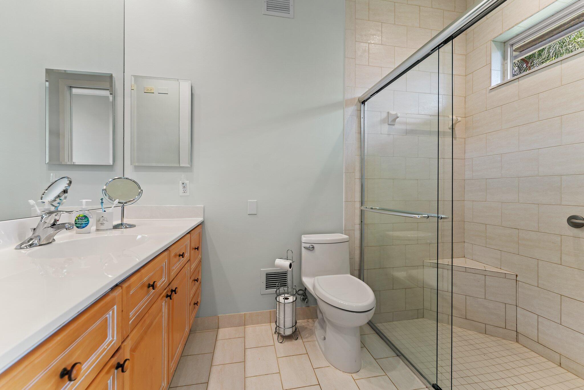 18440 SE Lakeside Jupiter, FL 33469