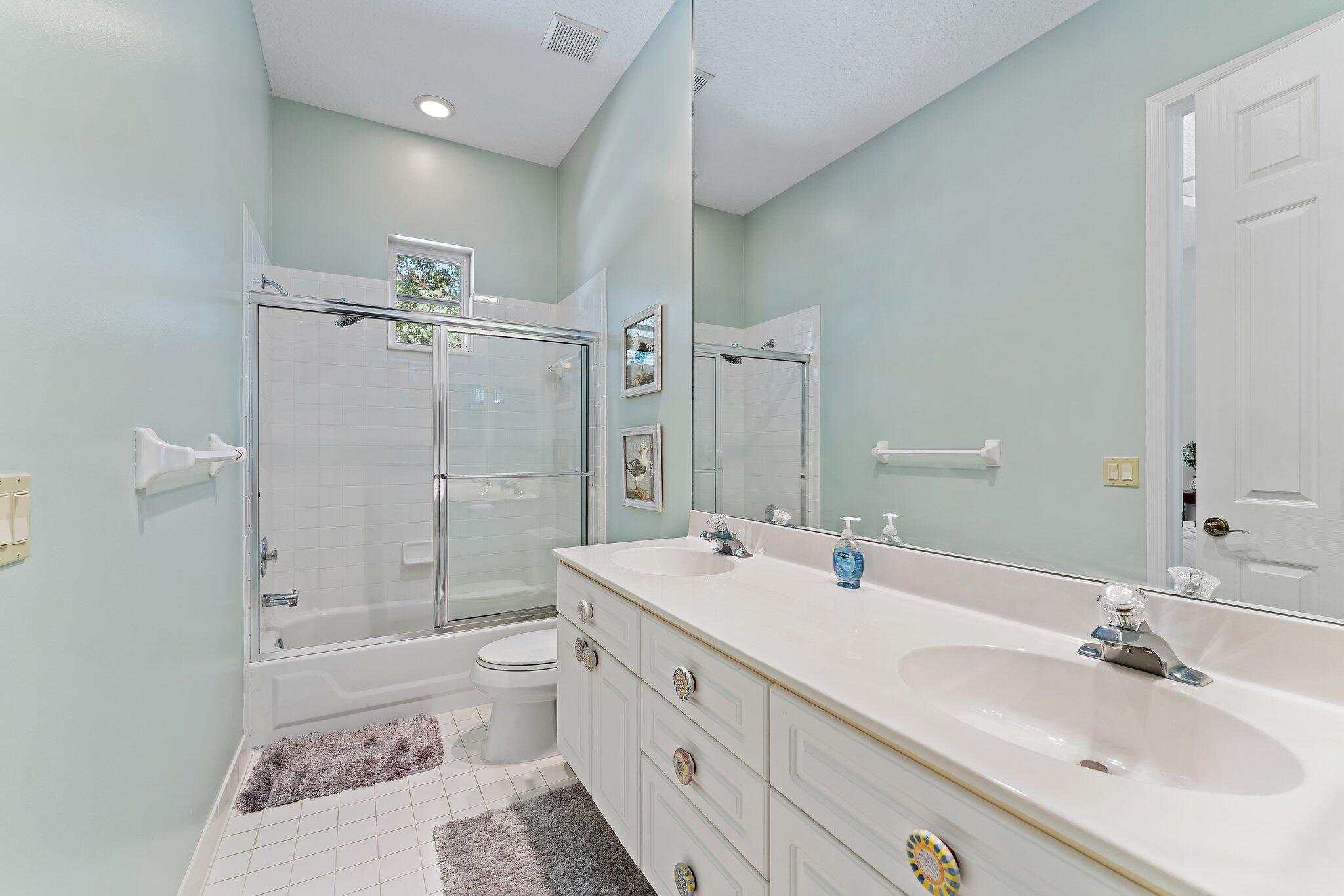 18440 SE Lakeside Jupiter, FL 33469