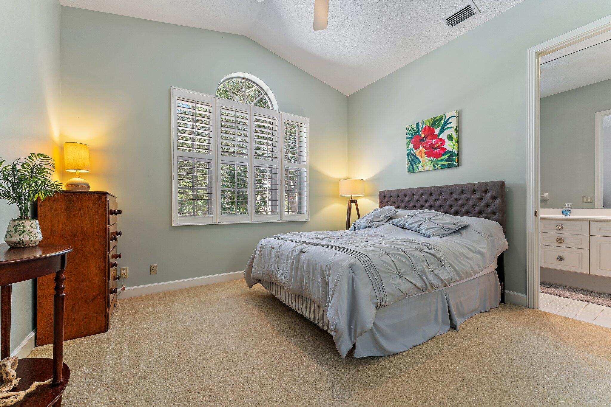 18440 SE Lakeside Jupiter, FL 33469