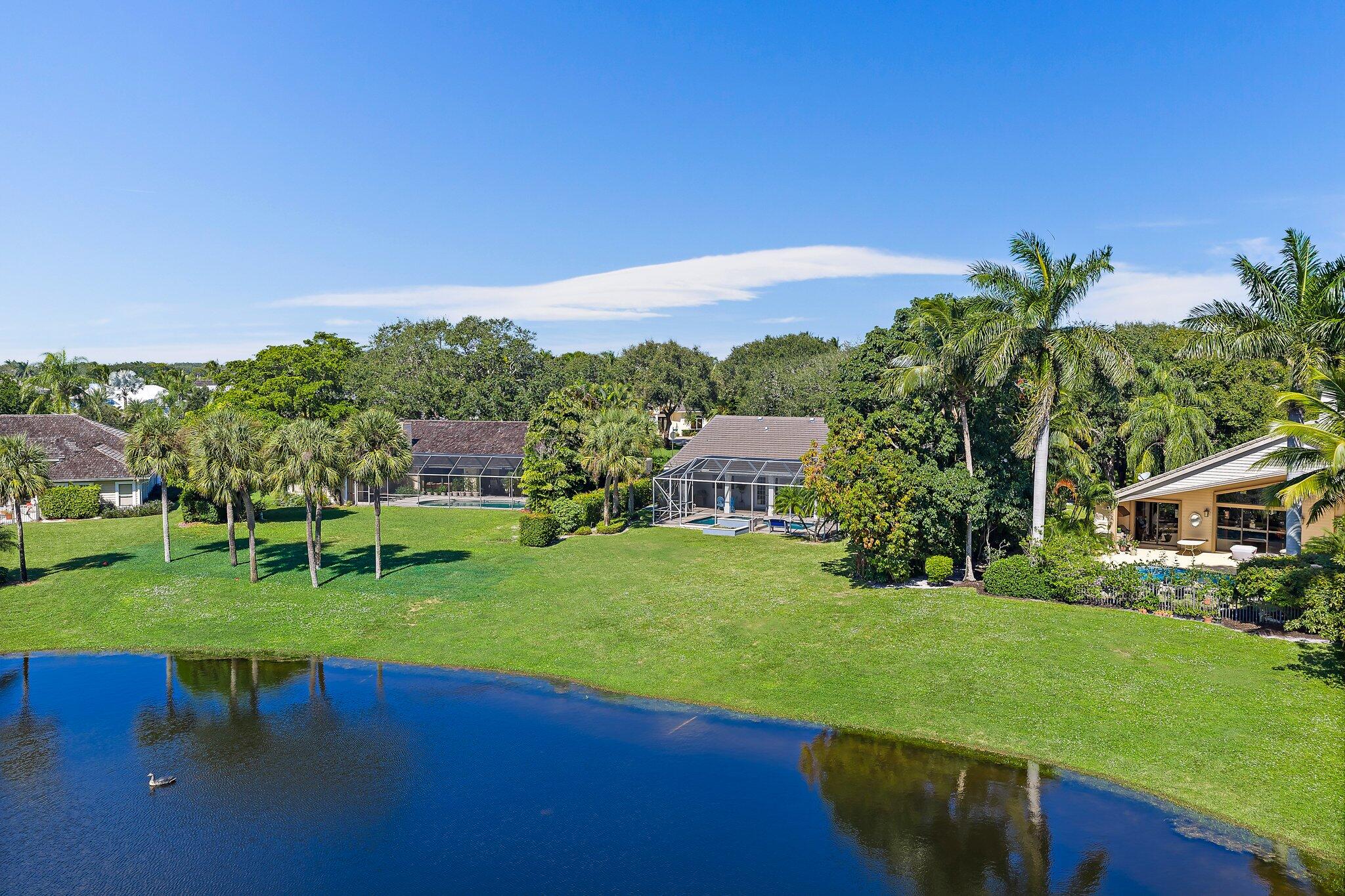 18440 SE Lakeside Jupiter, FL 33469