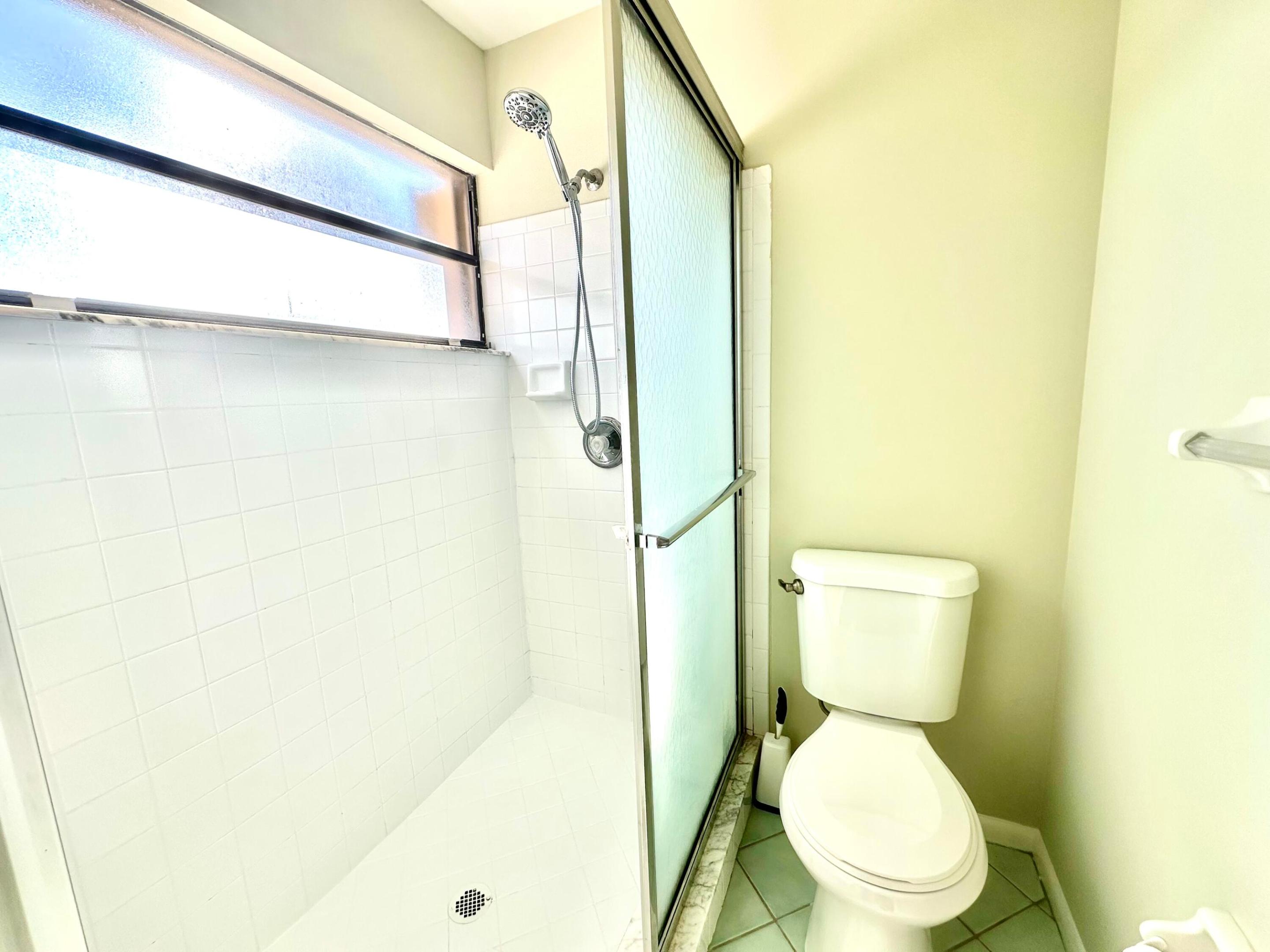 132 Sherwood #15b Jupiter, FL 33458