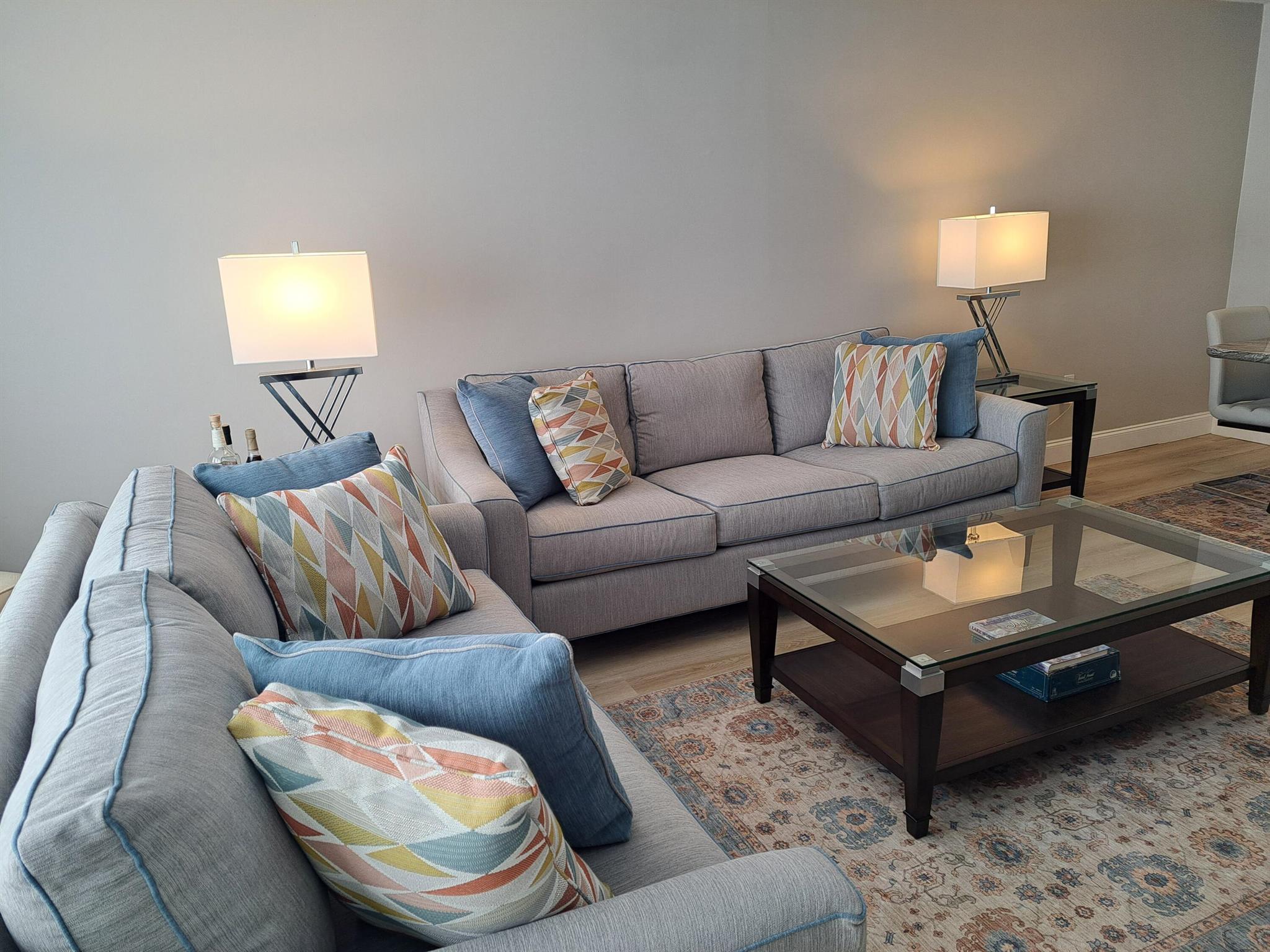 1502 S Lakeside Dr #208