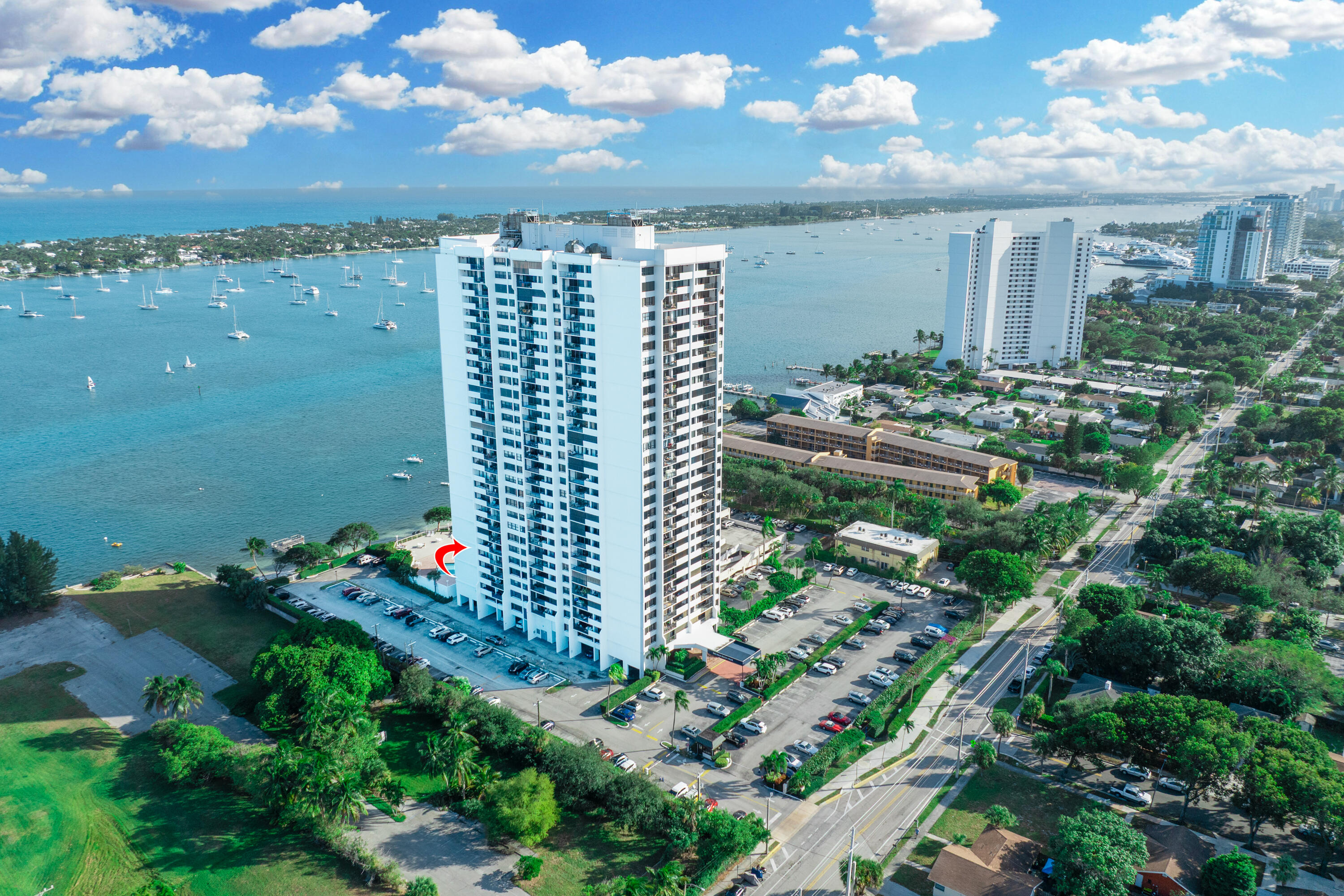 5600 N Flagler Dr #407