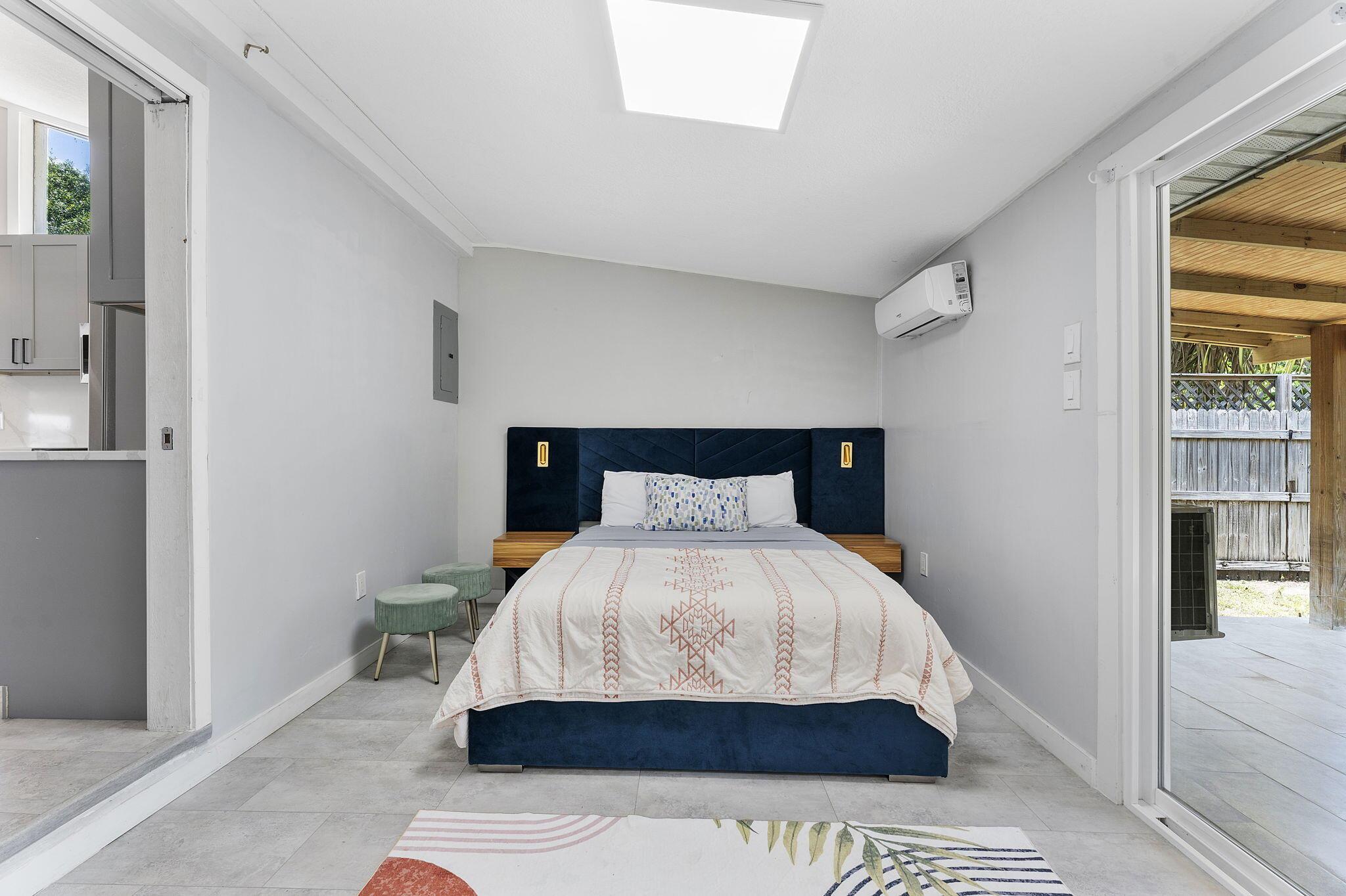 1292 SW 25th Ave Fort Lauderdale, FL 33312