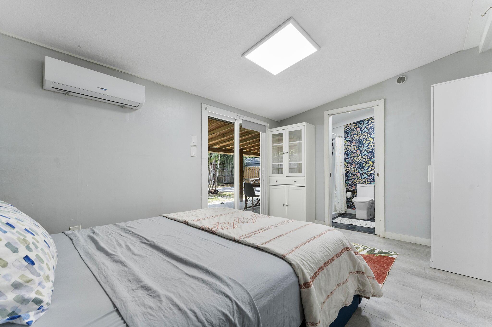 1292 SW 25th Ave Fort Lauderdale, FL 33312