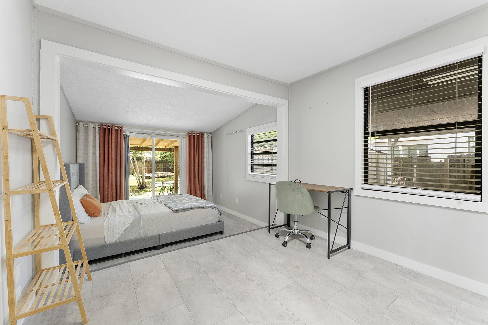 1292 SW 25th Ave Fort Lauderdale, FL 33312