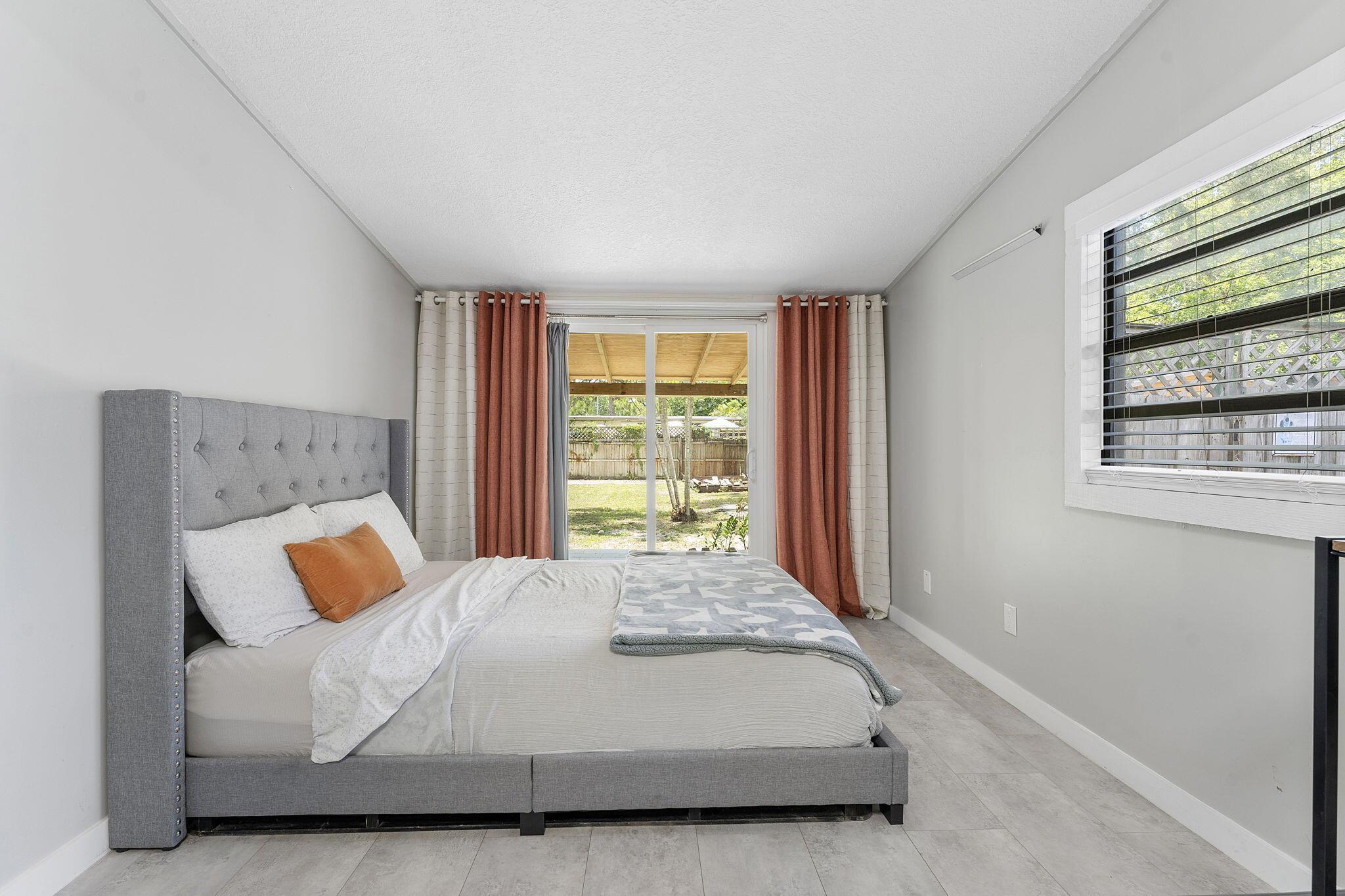 1292 SW 25th Ave Fort Lauderdale, FL 33312