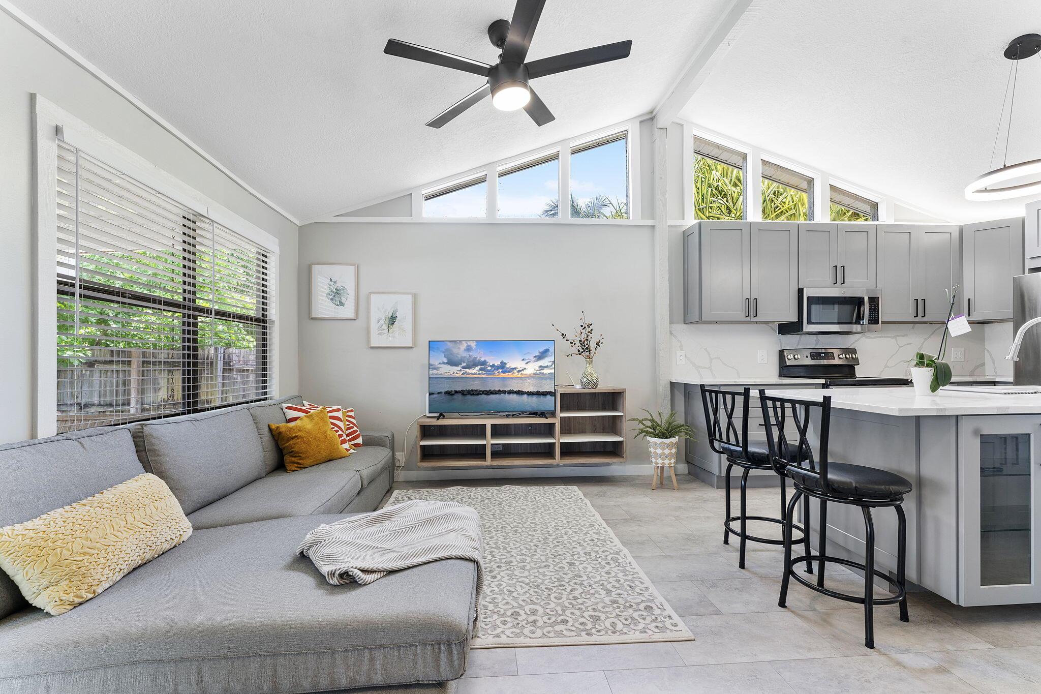 1292 SW 25th Ave Fort Lauderdale, FL 33312