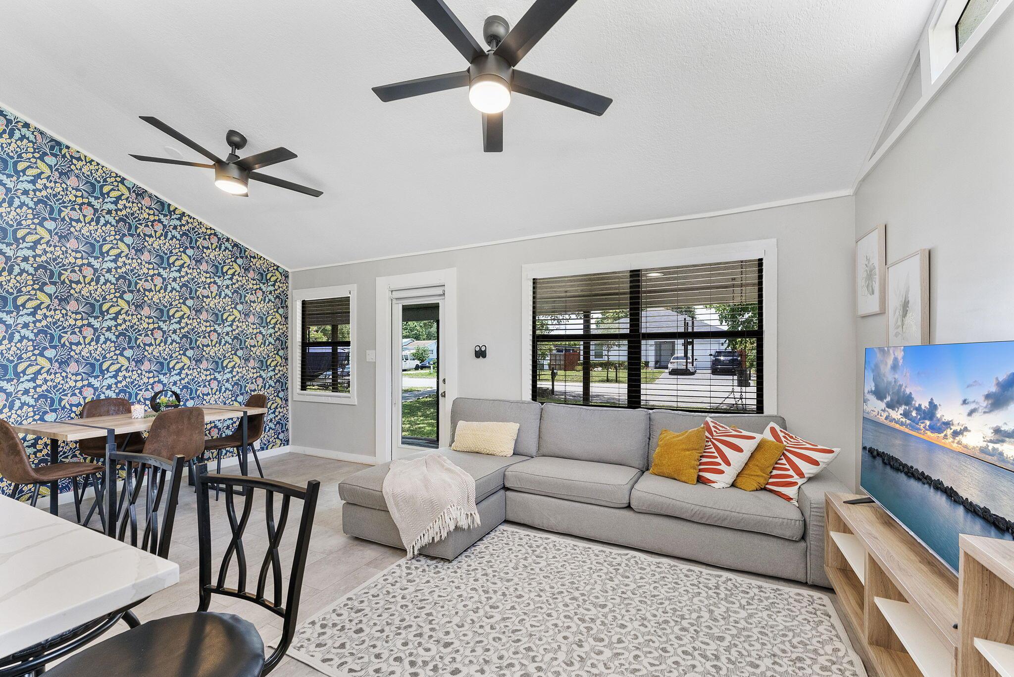 1292 SW 25th Ave Fort Lauderdale, FL 33312