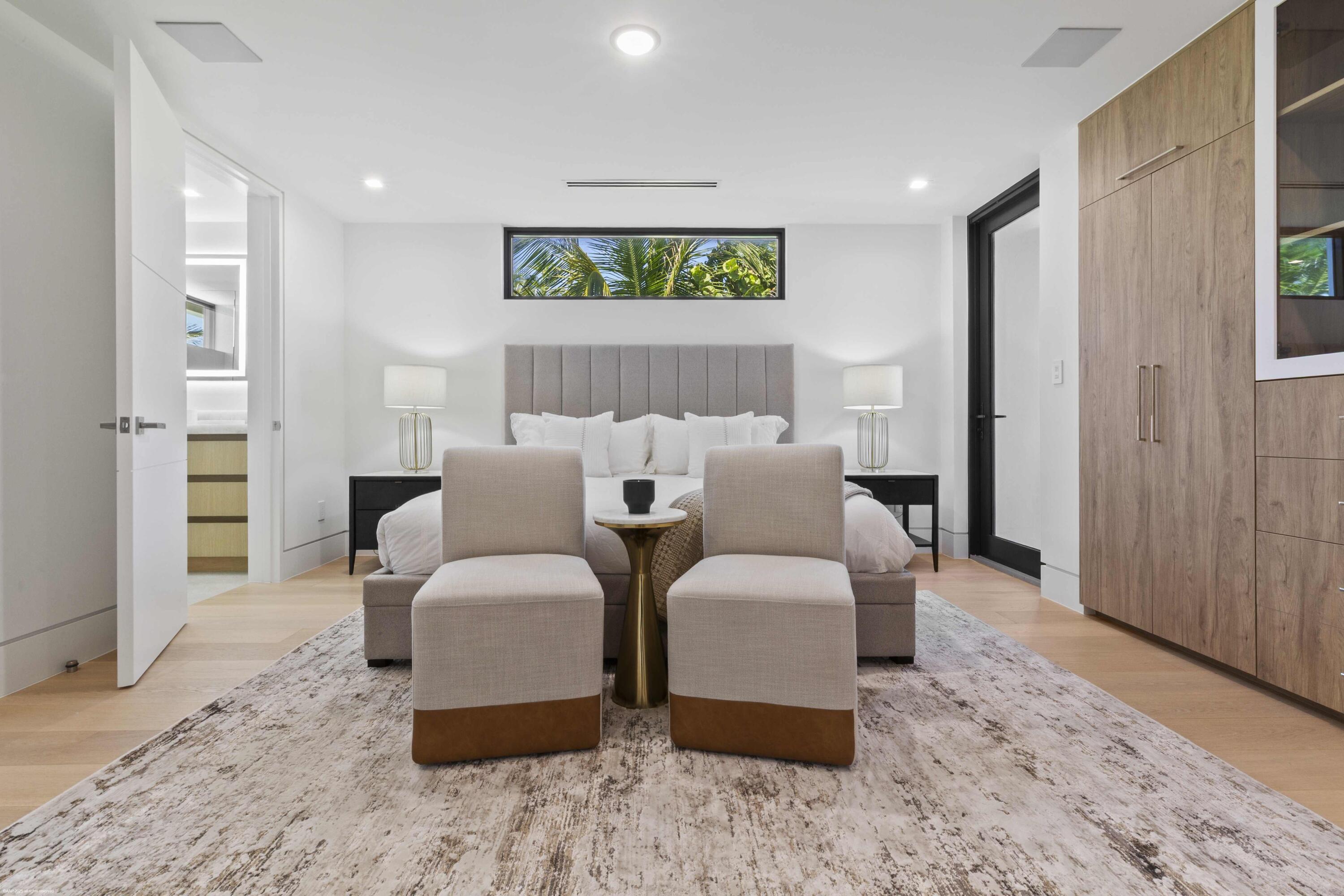 75 N Beach Rd Jupiter Island, FL 33455