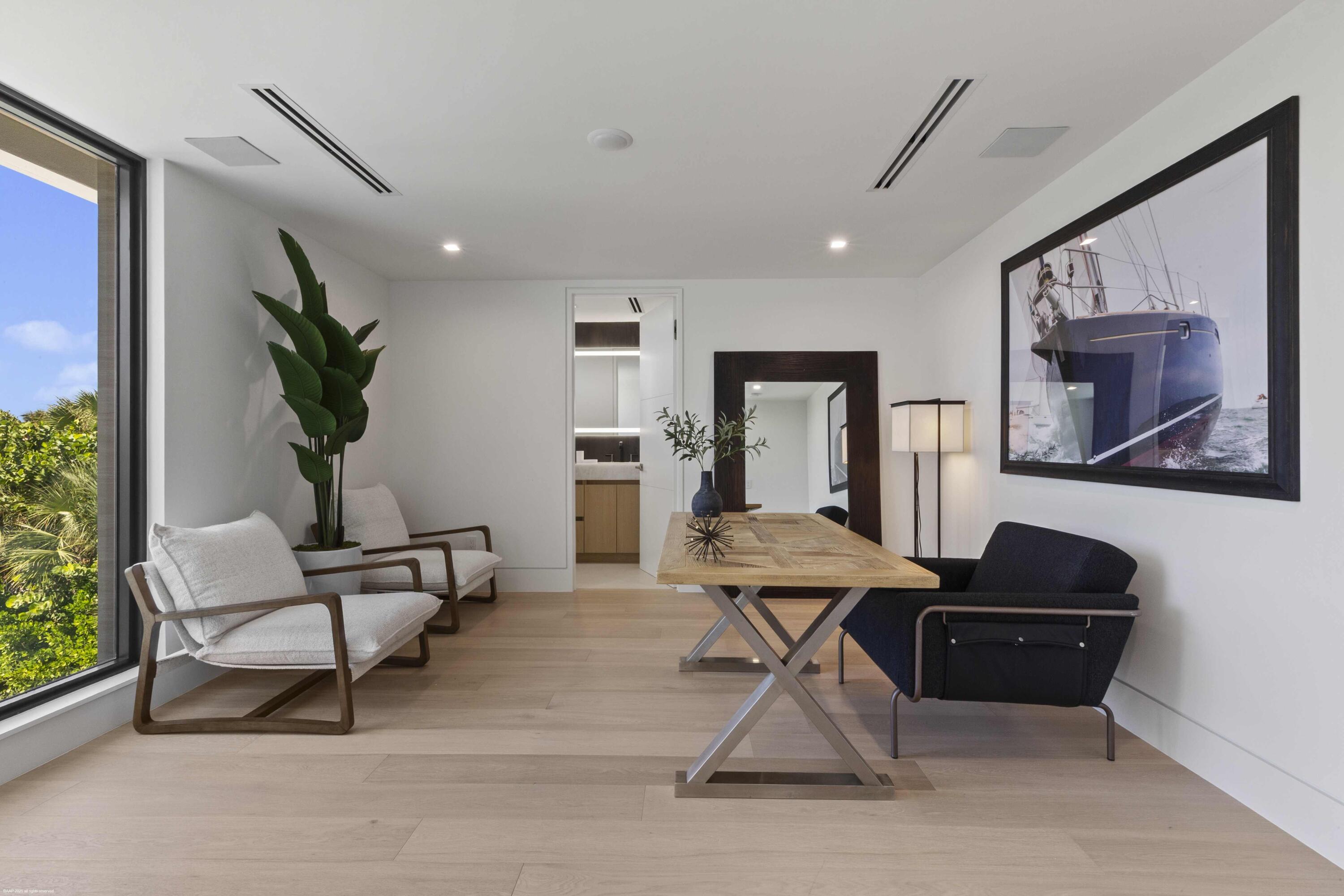 75 N Beach Rd Jupiter Island, FL 33455