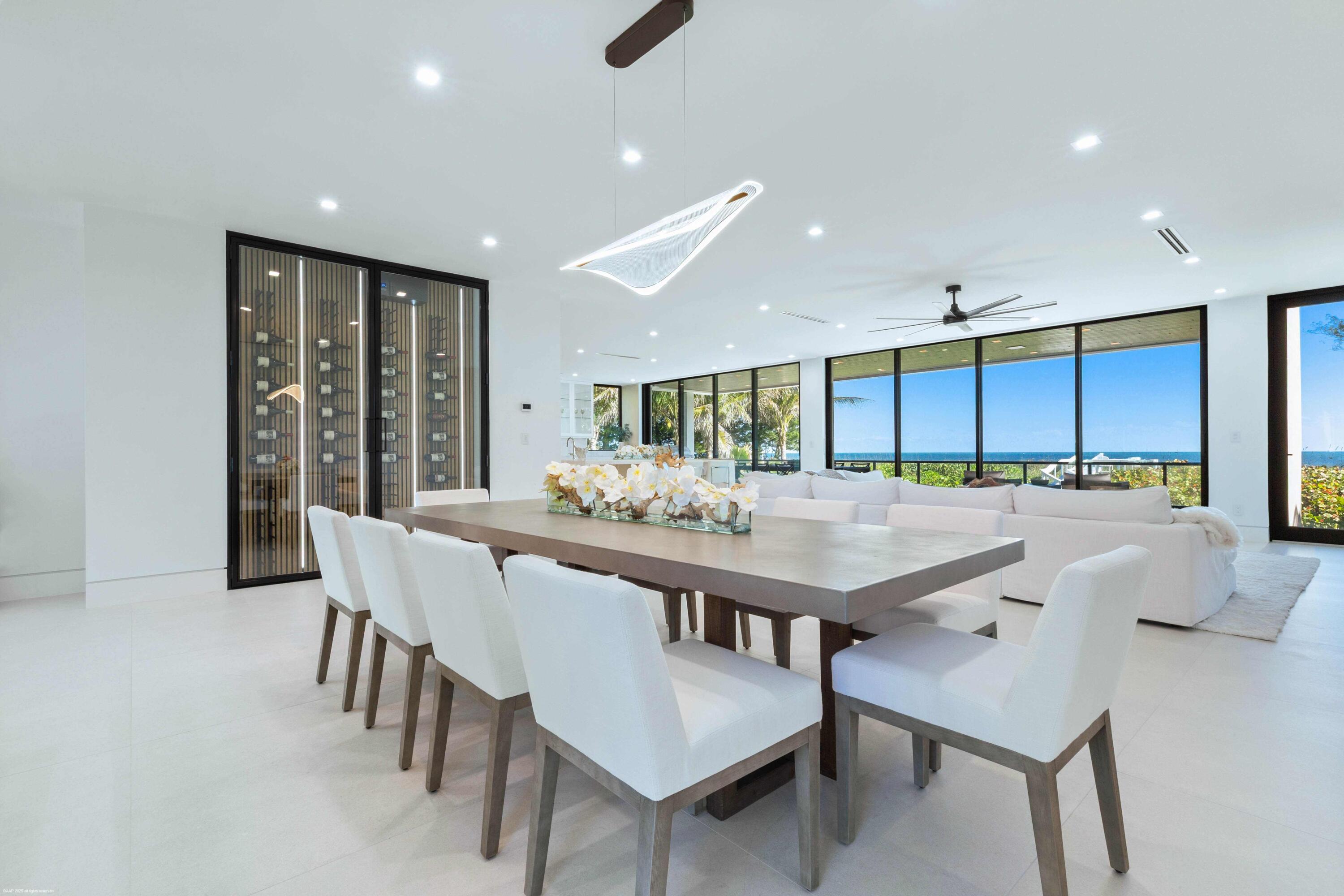 75 N Beach Rd Jupiter Island, FL 33455