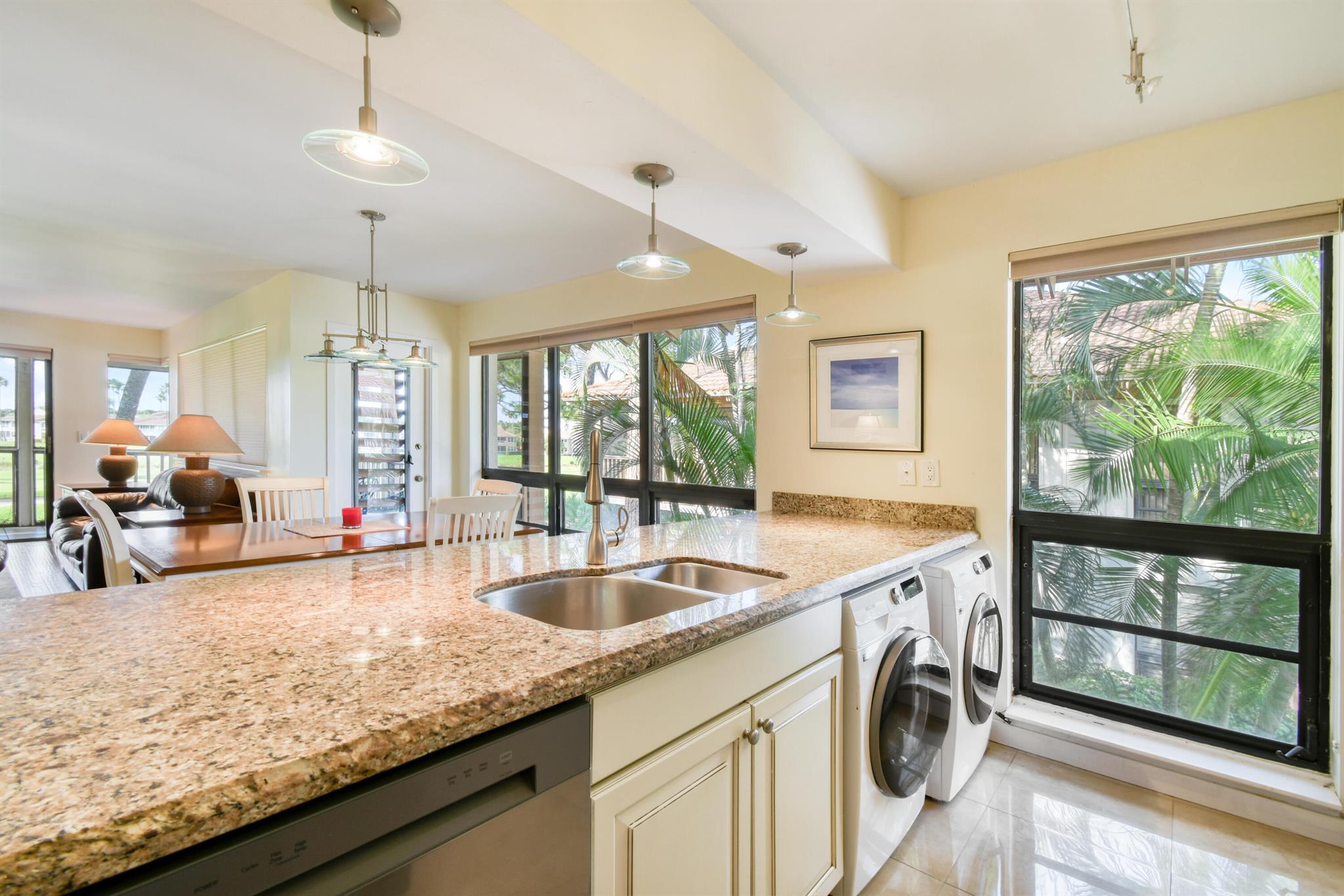 326 Brackenwood Cir Palm Beach Gardens, FL 33418