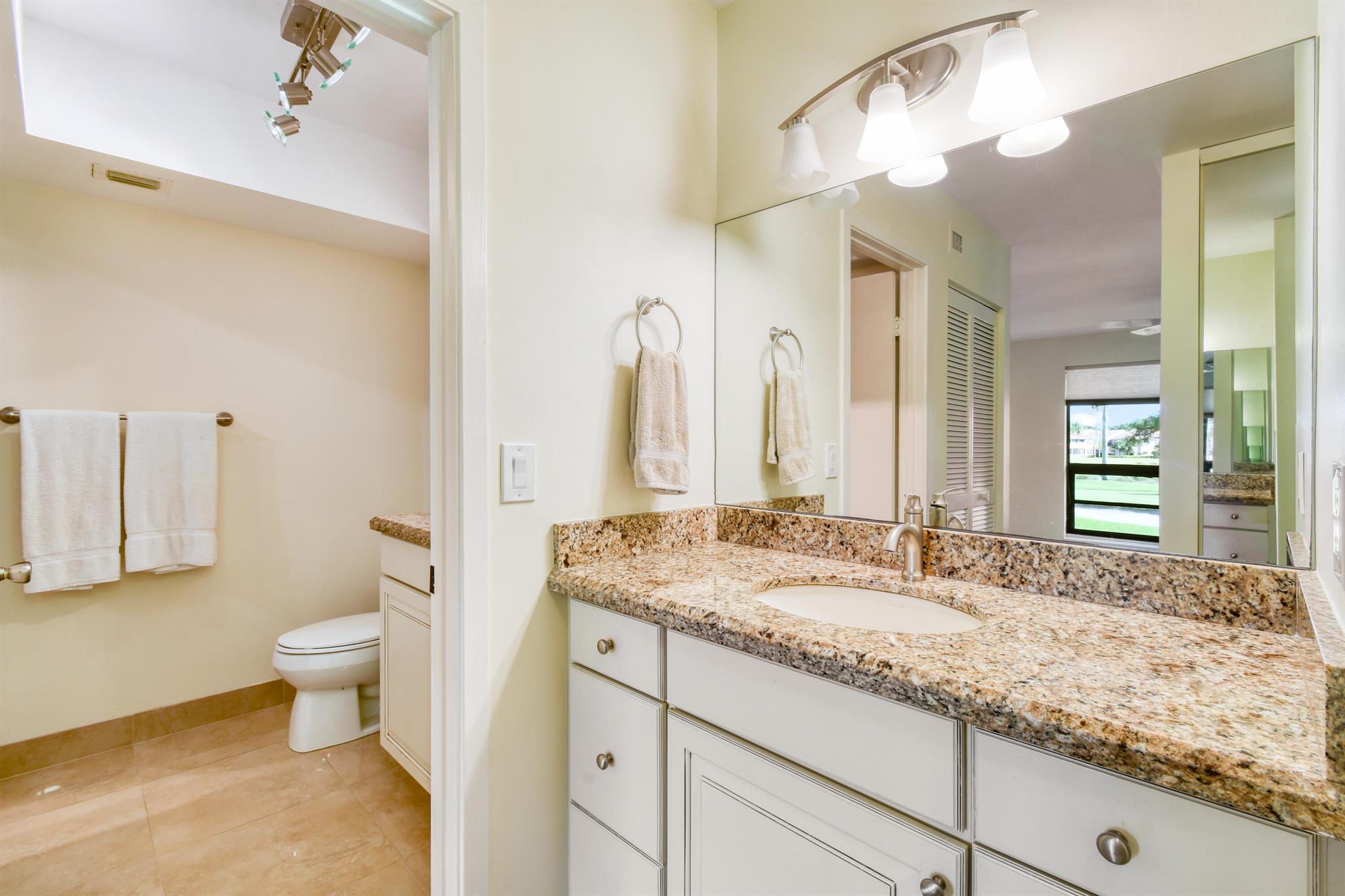 326 Brackenwood Cir Palm Beach Gardens, FL 33418