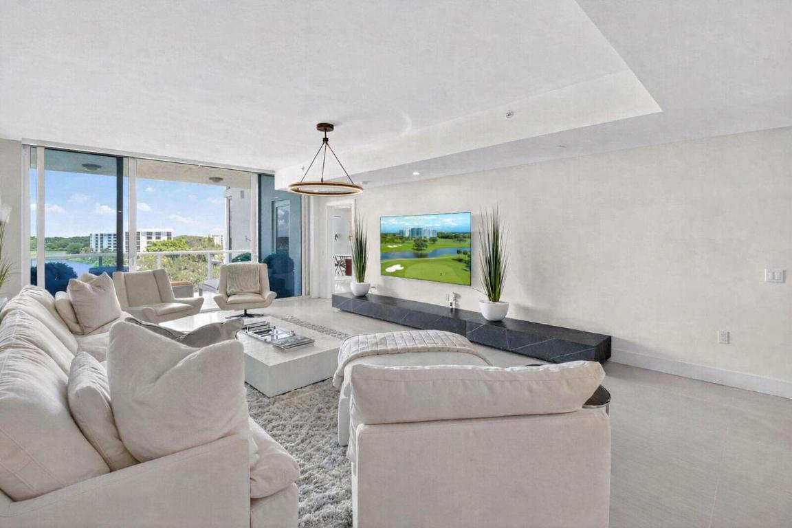 20155 Boca West #C504 Boca Raton, FL 33434