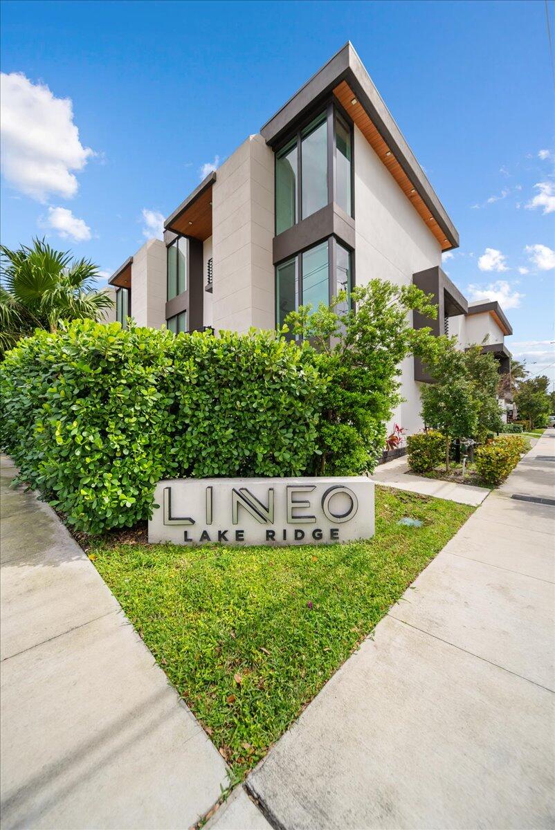 1052 N Victoria Park Fort Lauderdale, FL 33304