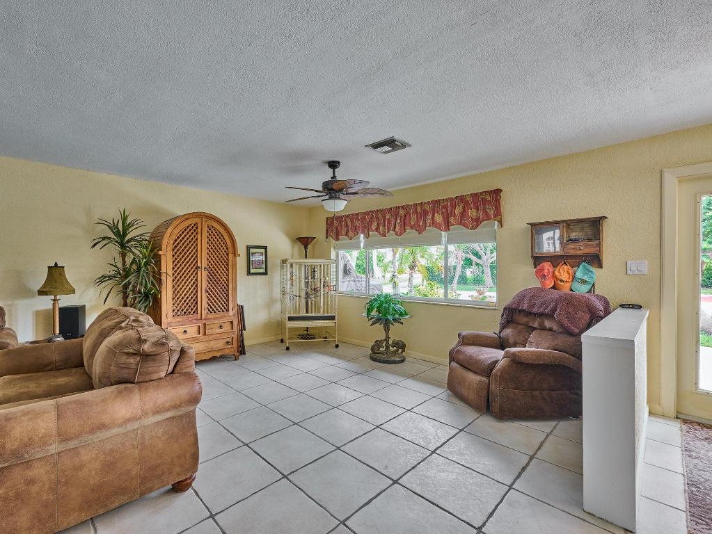 2810 NE 48th Lighthouse Point, FL 33064