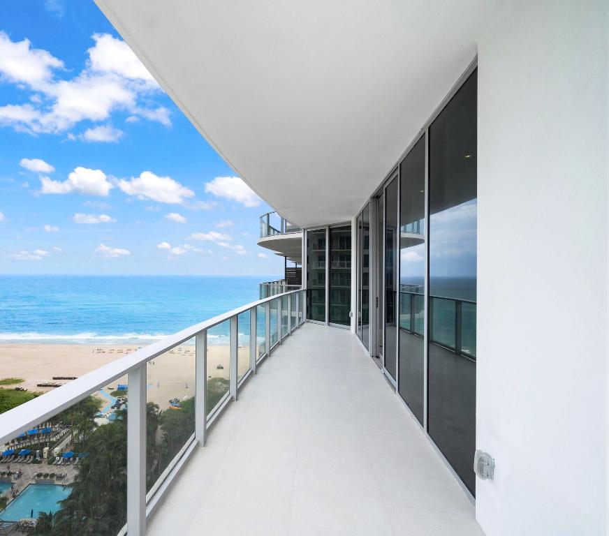 3100 N Ocean #H-1508 & H-1509 Singer Island, FL 33404