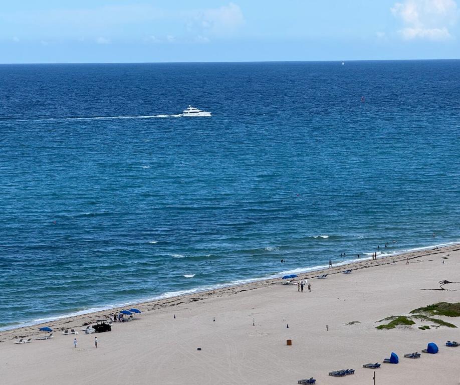 3100 N Ocean #H-1508 & H-1509 Singer Island, FL 33404