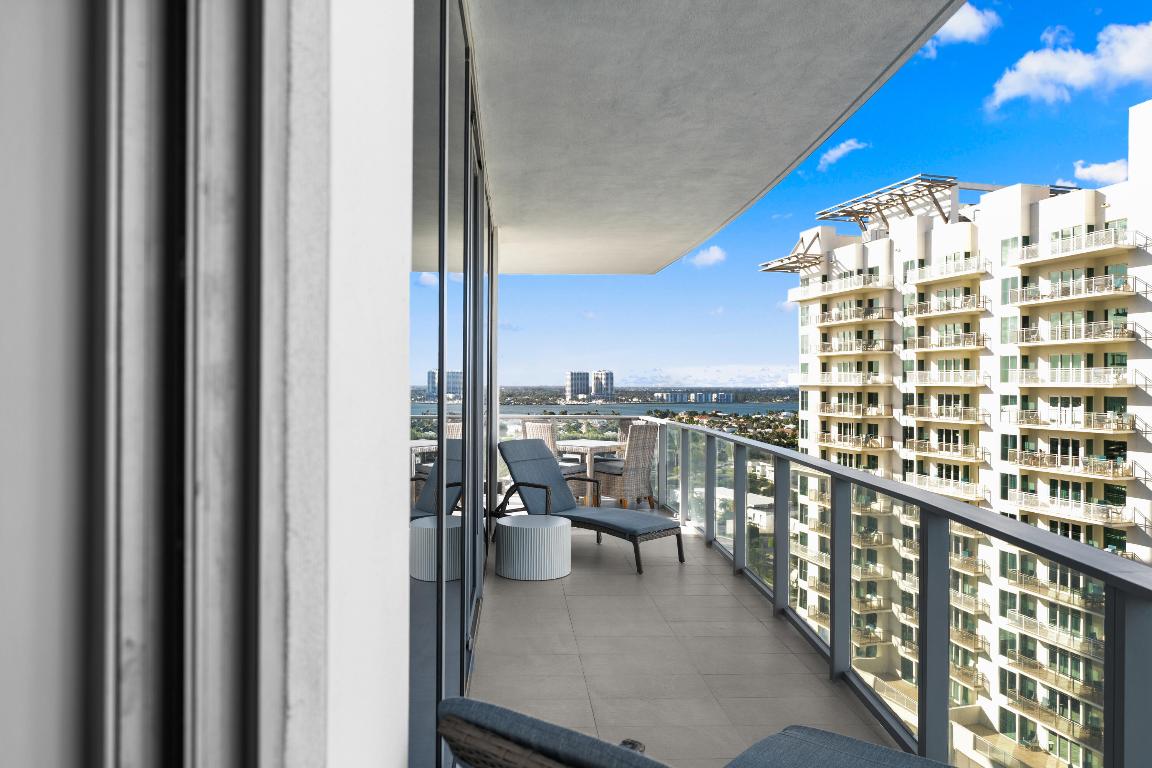 3100 N Ocean #H-1508 & H-1509 Singer Island, FL 33404