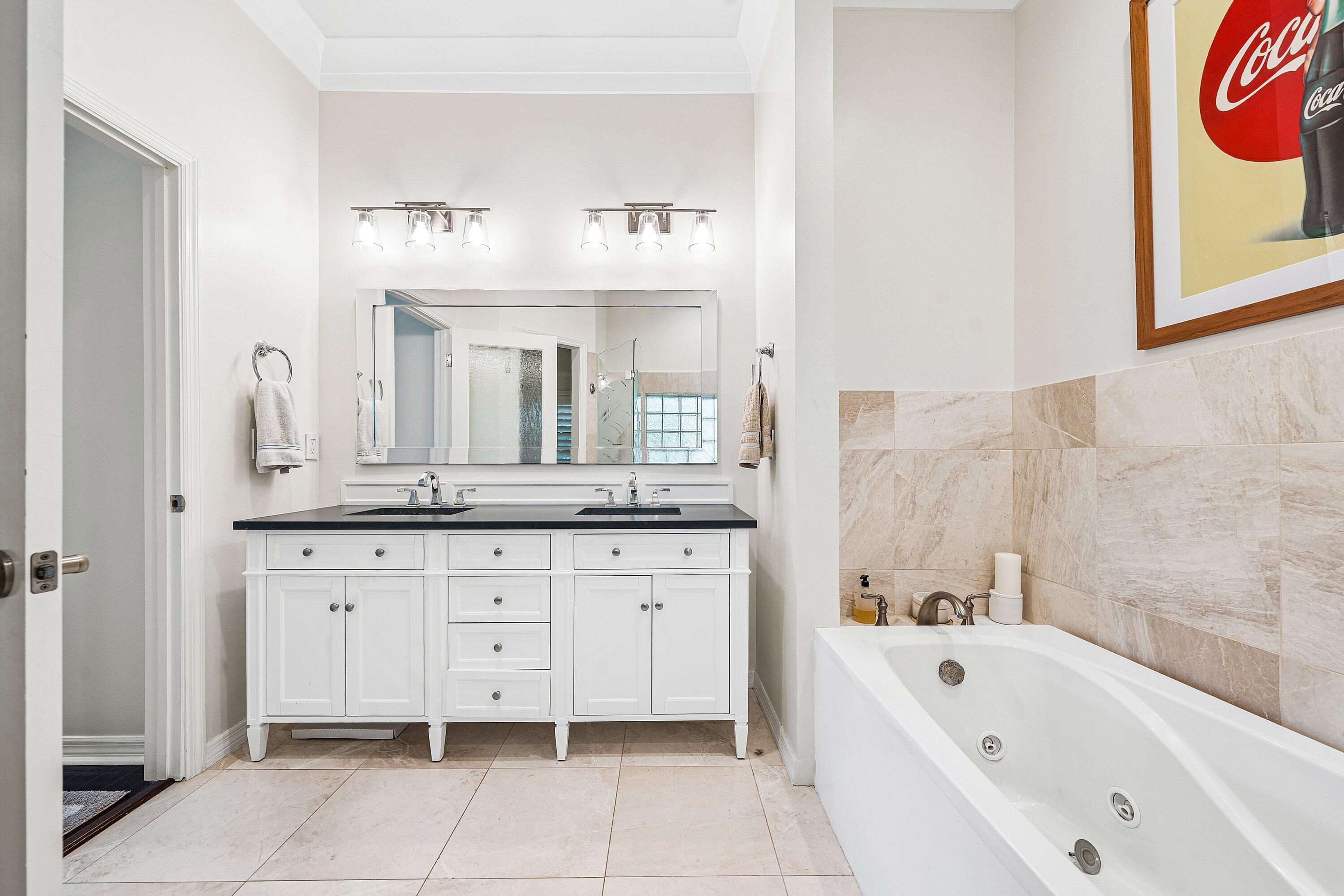 1101 Thomas Delray Beach, FL 33483