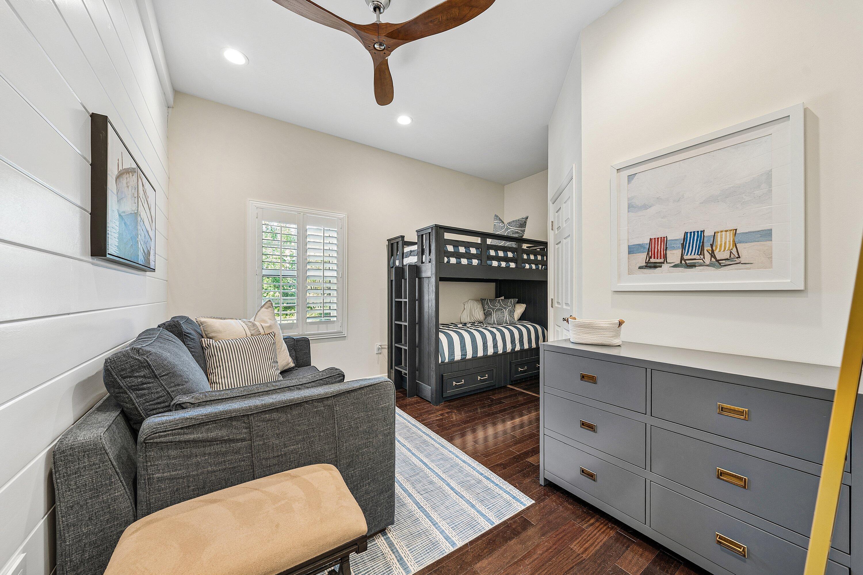 1101 Thomas Delray Beach, FL 33483