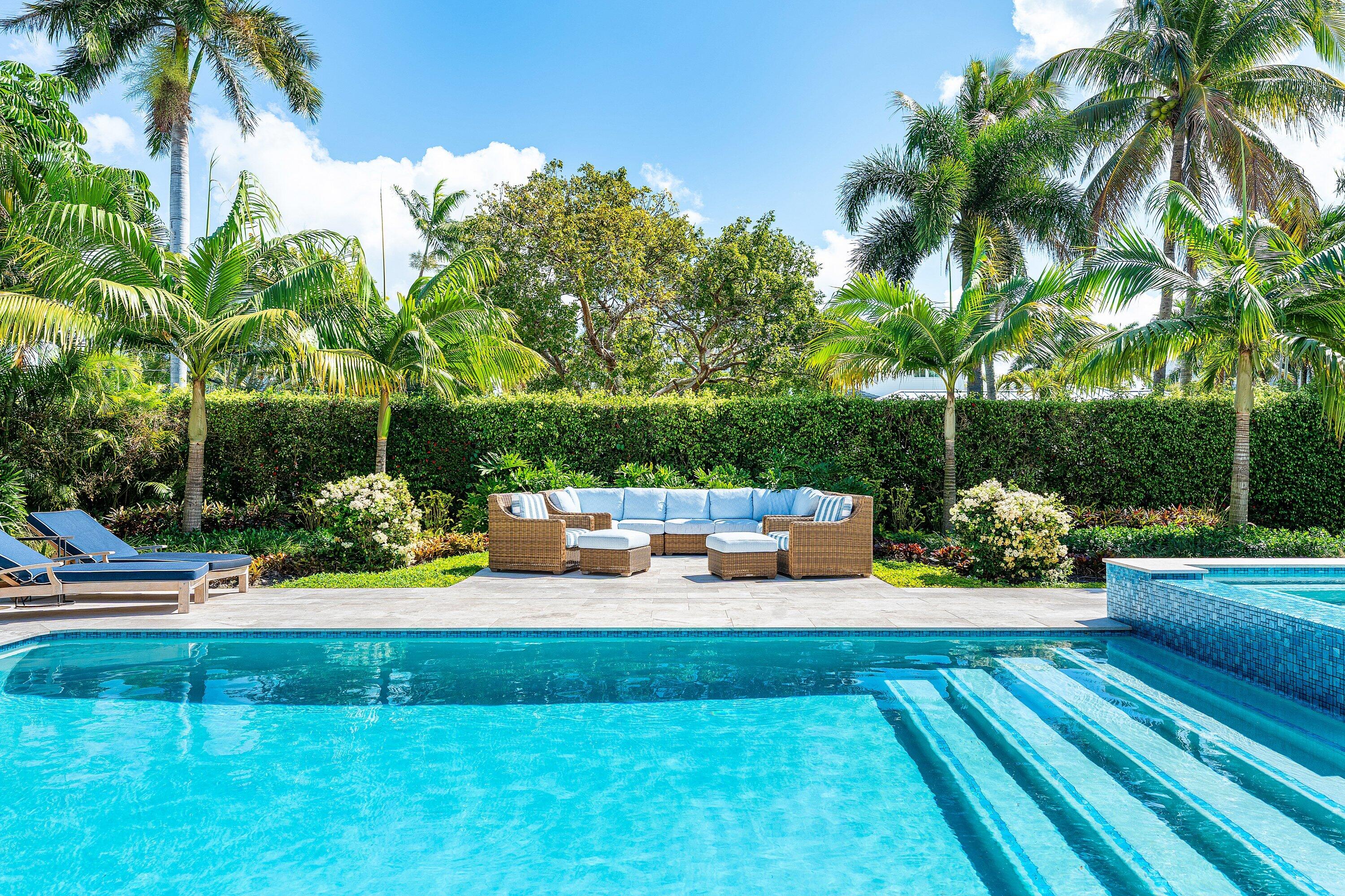 1101 Thomas Delray Beach, FL 33483