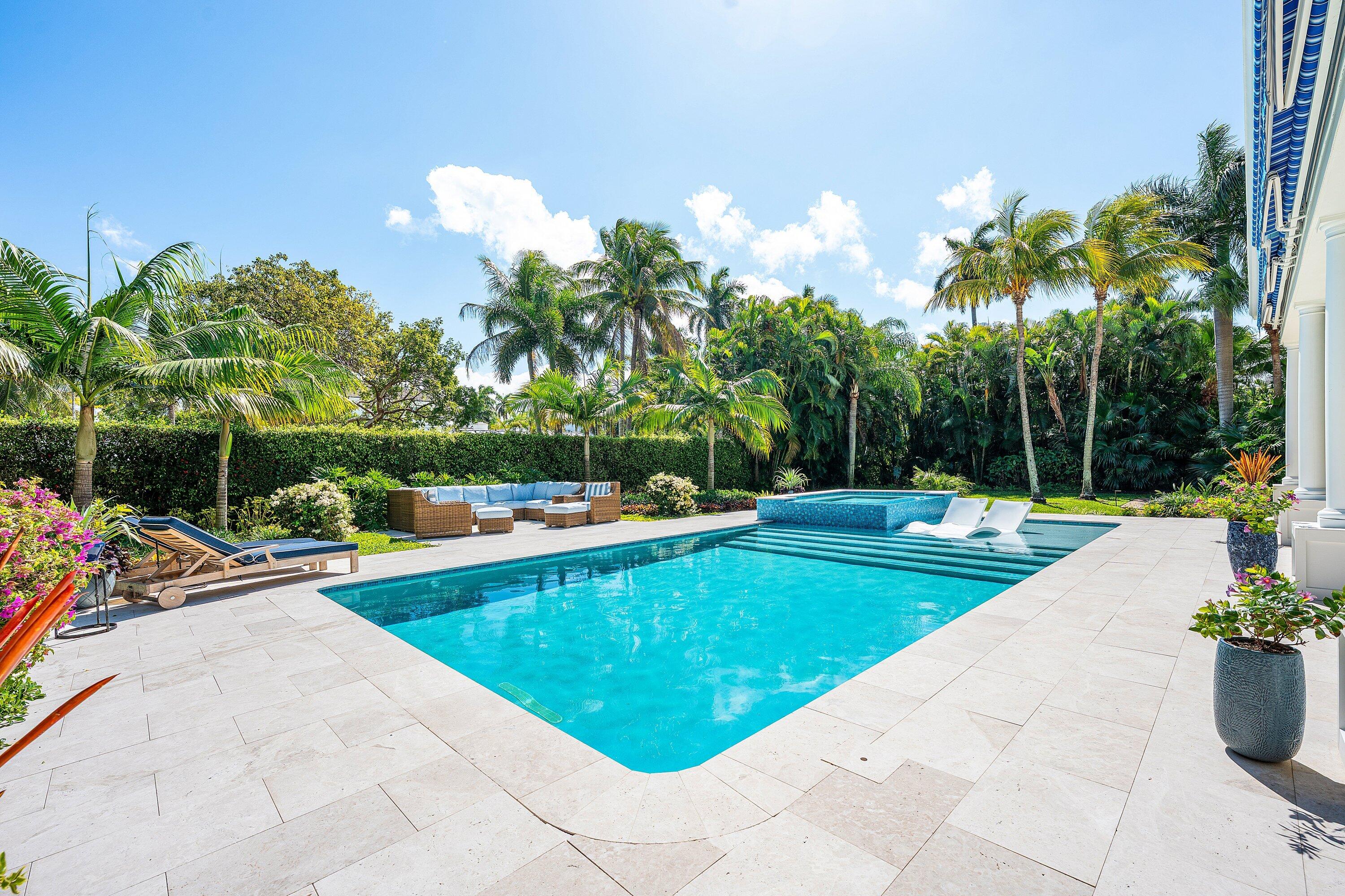 1101 Thomas Delray Beach, FL 33483