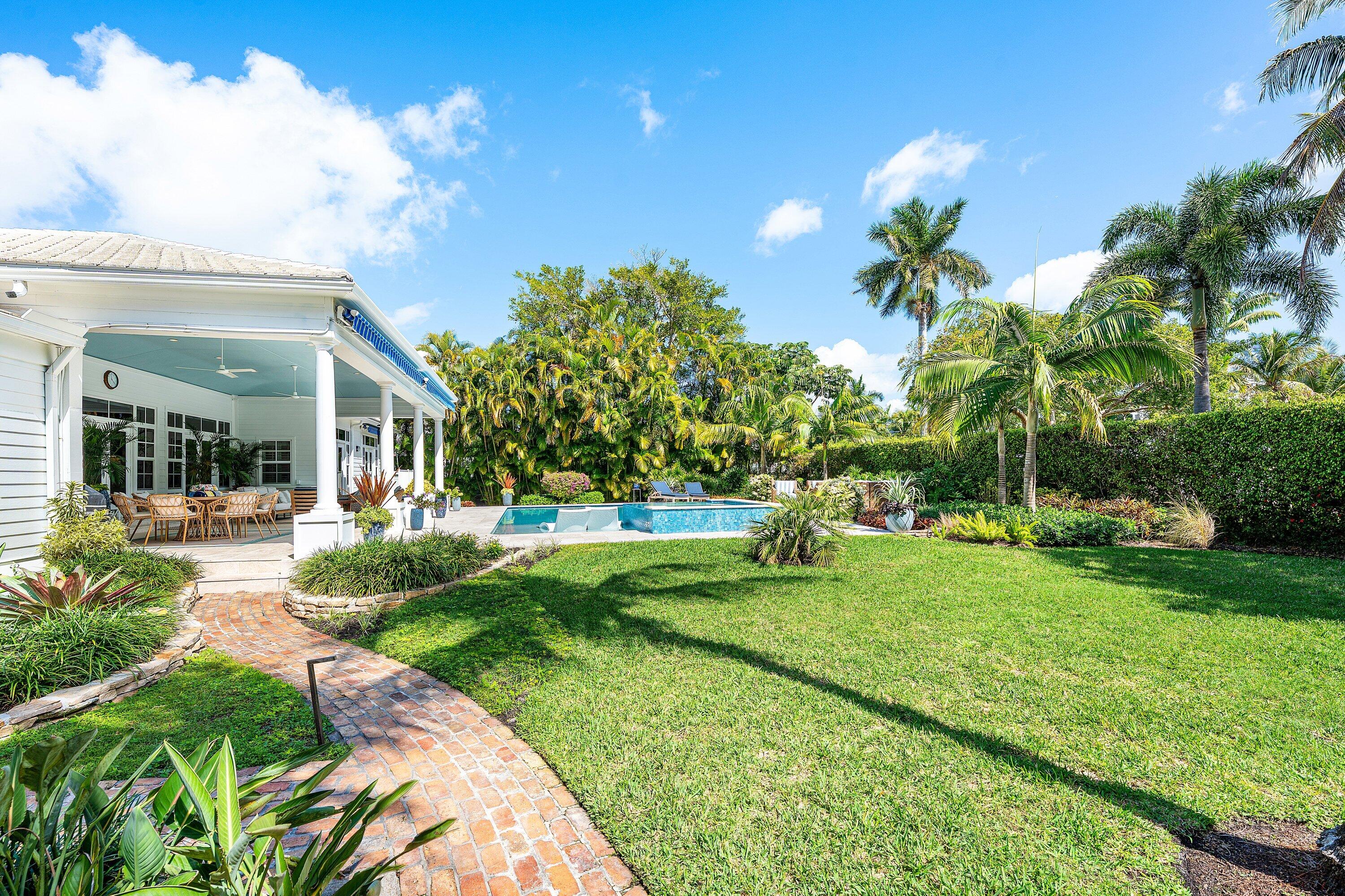 1101 Thomas Delray Beach, FL 33483