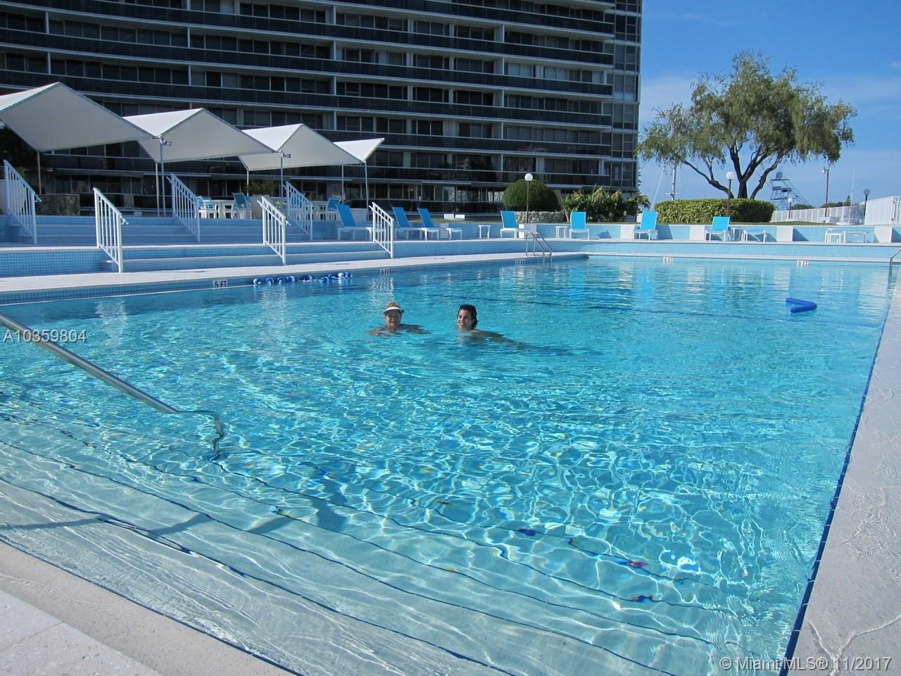 image King Cole Condominium31