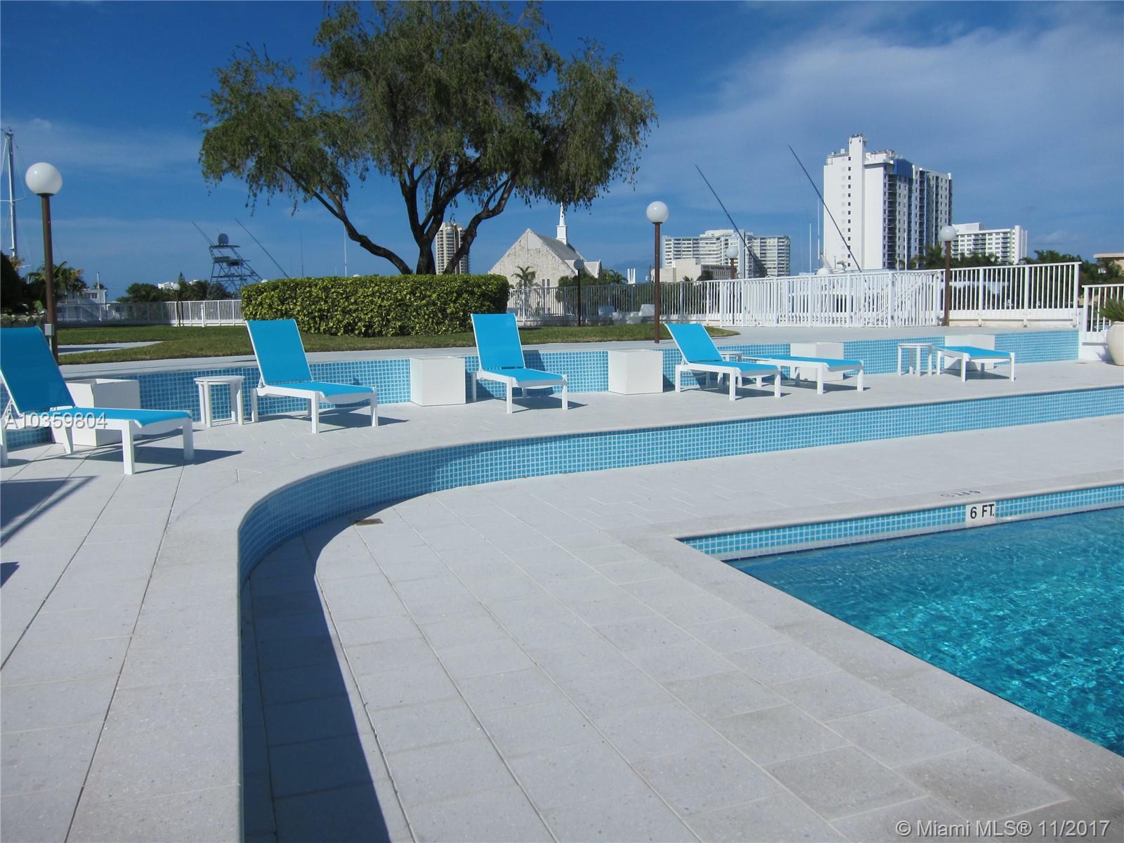image King Cole Condominium33
