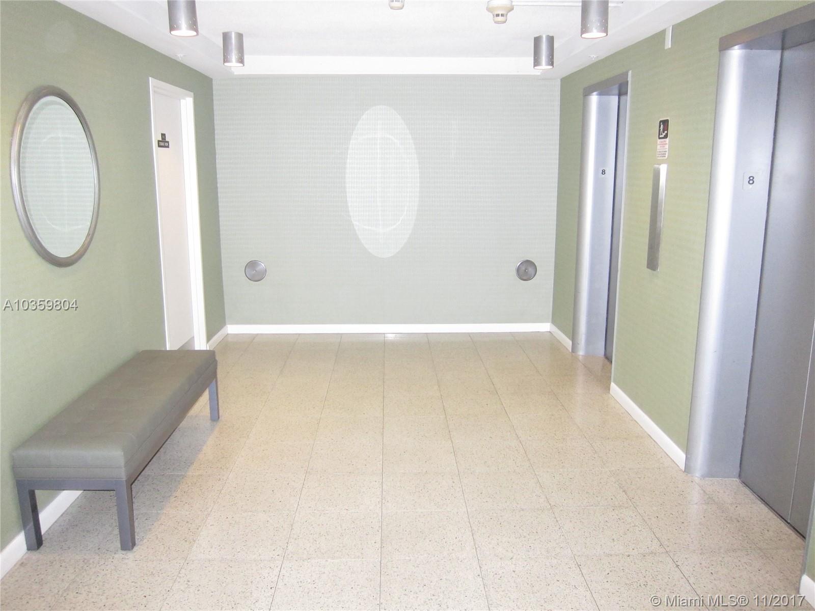 image King Cole Condominium39