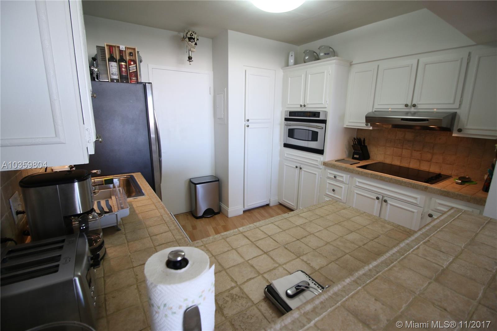 image King Cole Condominium43