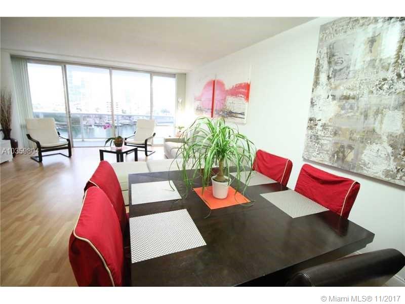 image King Cole Condominium6