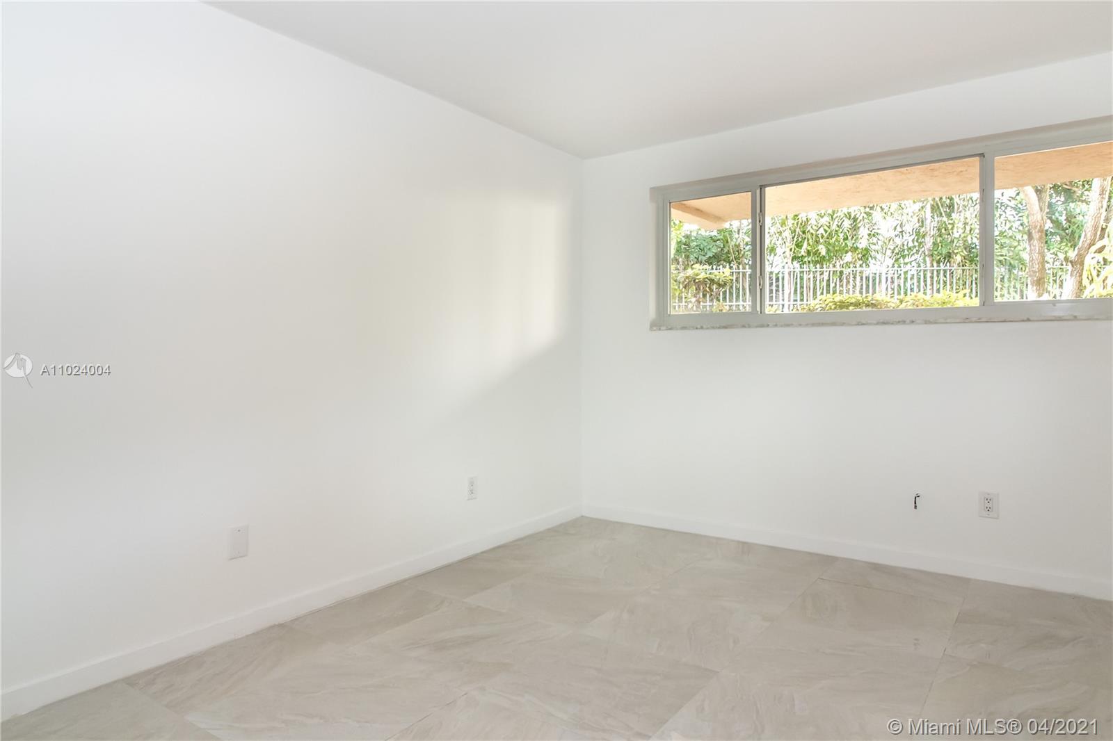 2000 S Bayshore Dr #5 Miami, FL 33133